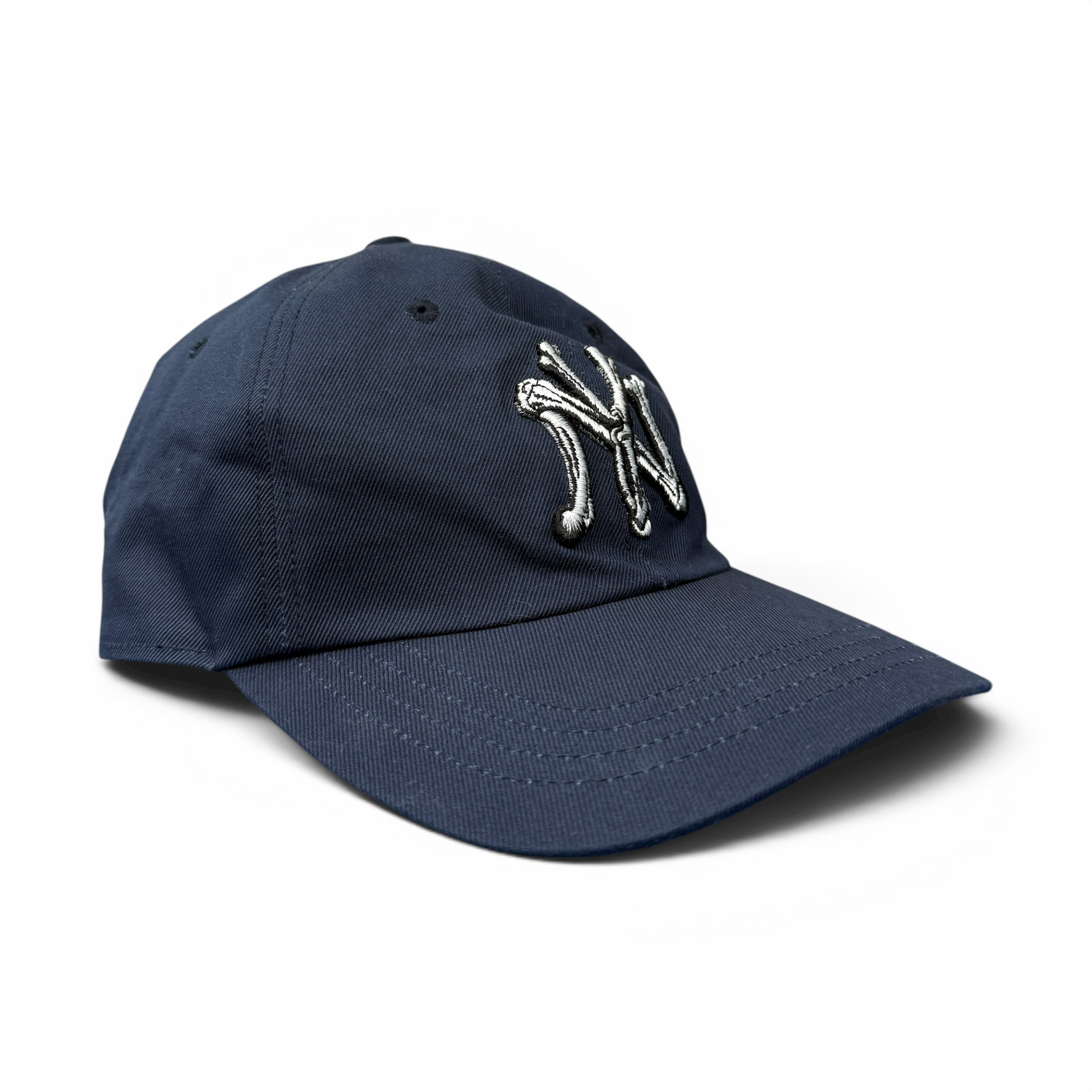 【BASICKS】ベイシックス “Bones Cap” 6パネルキャップ