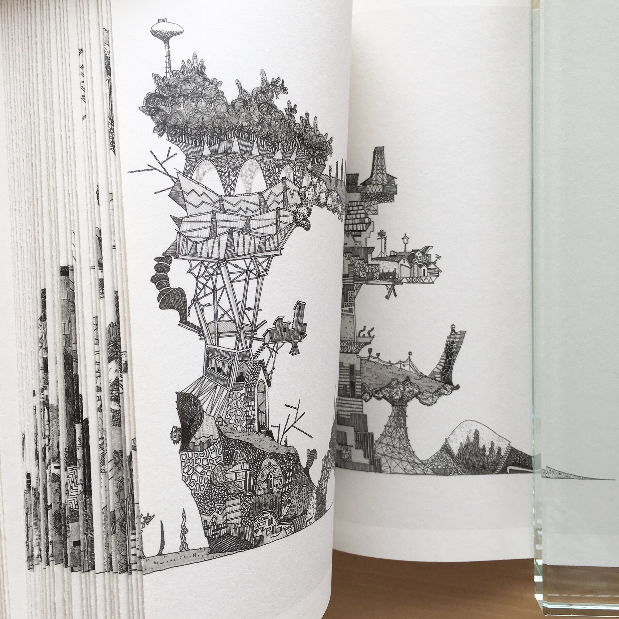 光嶋裕介『幻想都市風景──建築家・光嶋裕介ドローイング集』 羽鳥書店