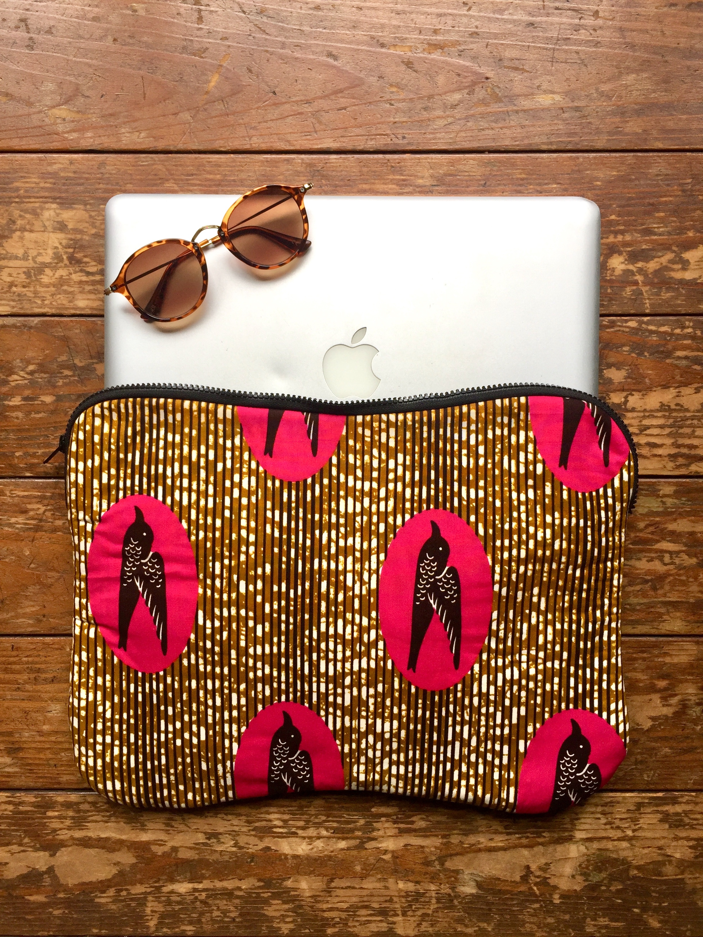 アフリカ布 Pcケース 14インチ ボタニカル花柄グリーン イエロー ノートパソコンケース Spooon Modern African Stylee アフリカ布 Pcケース 14インチ ボタニカル花柄グリーン イエロー ノートパソコンケース Spooon Modern African Stylee