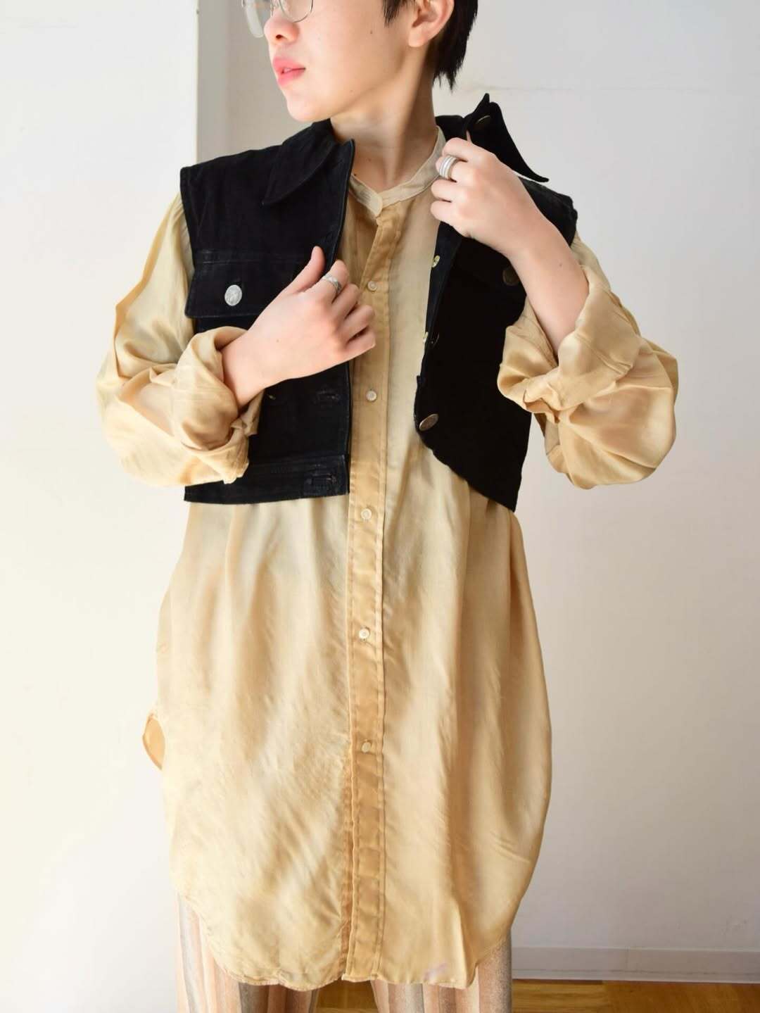 Suede short vest の画像 2