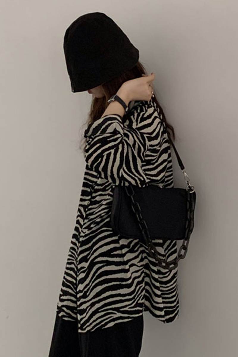 送料無料 トップス レディース シャツ ブラウス ゼブラ柄 かっこいい 長袖 ルーズ こなれ感 大人カジュアル ジャケット シフォン ロング丈 オーバーサイズ 春 秋 10代 代 30代 ロングシャツ とろみ感 おしゃれ Ol オフィス 休日 デート トレンド 韓国 ファッション