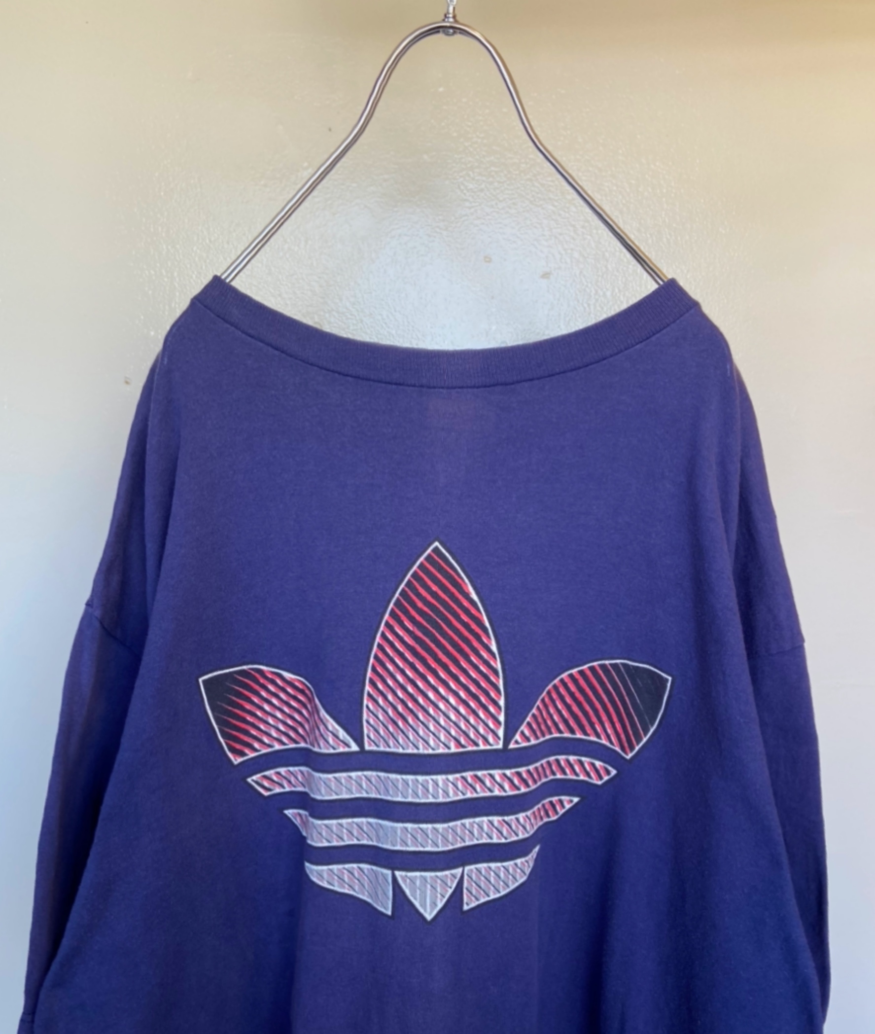 90s古着 Adidas アディダス ビッグシルエット トレフォイル ロゴtシャツ Usa製 らくふる古着 リユース リメイク専門のオンライン古着shop 90s古着 Adidas アディダス ビッグシルエット トレフォイル ロゴtシャツ Usa製 らくふる古着 リユース リメイク専門のオンライン古着shop