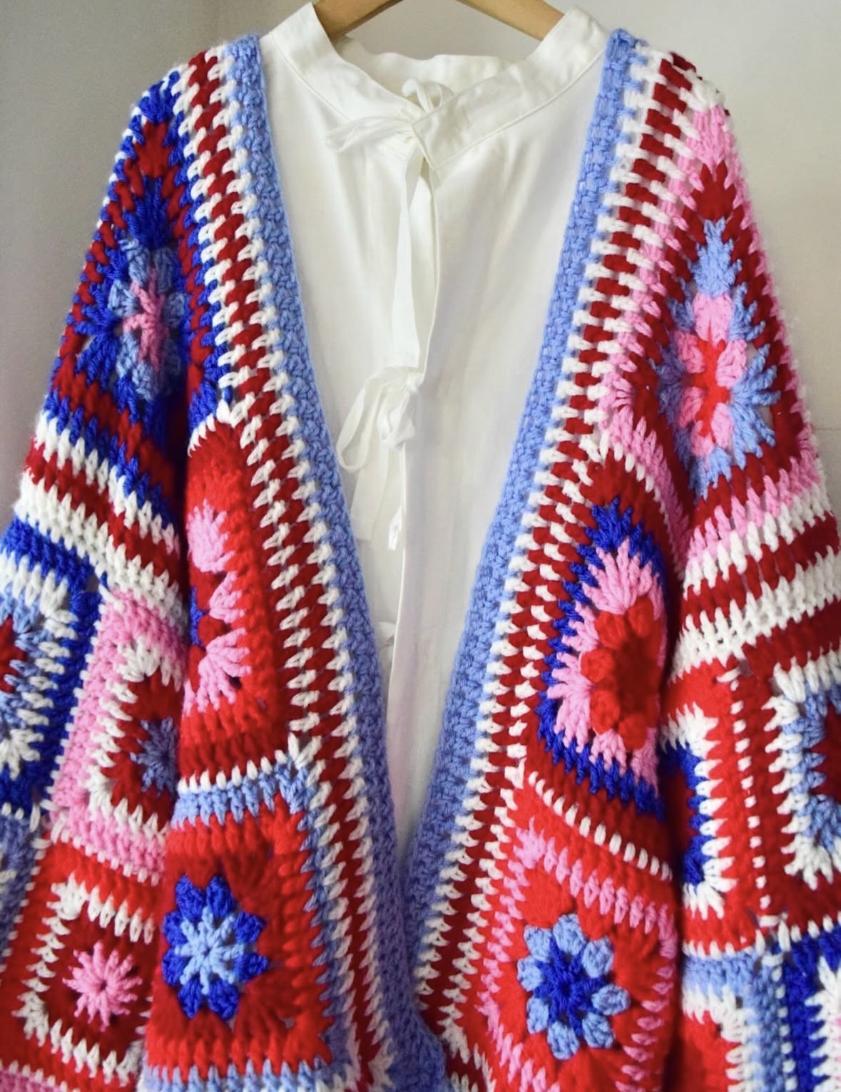 Crochet granny square cardigan の画像 4