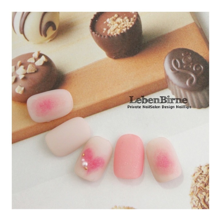 ハートのチークネイル Liebenbirne ネイルチップ
