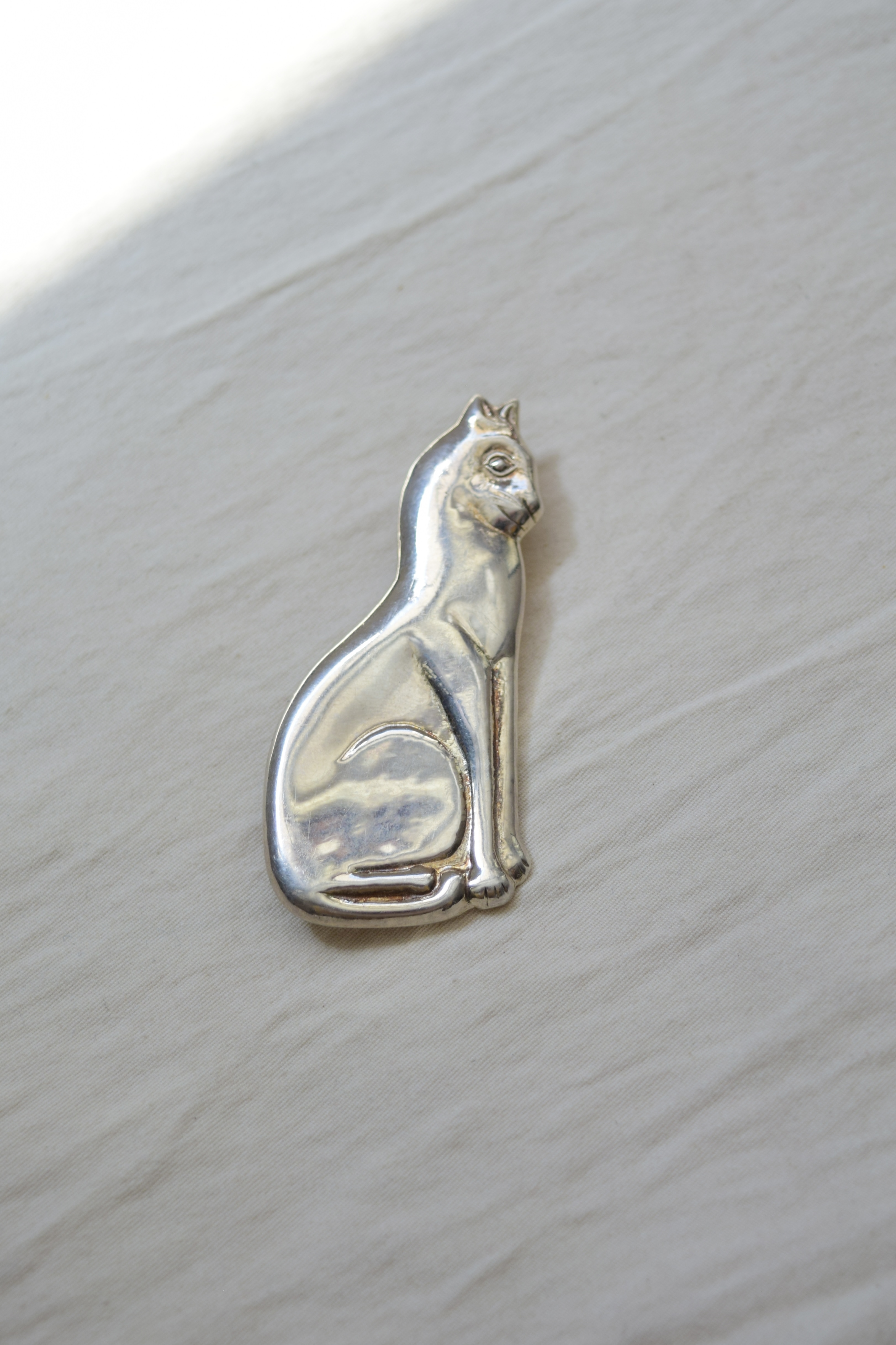 Silver brooch "cat" の画像 2