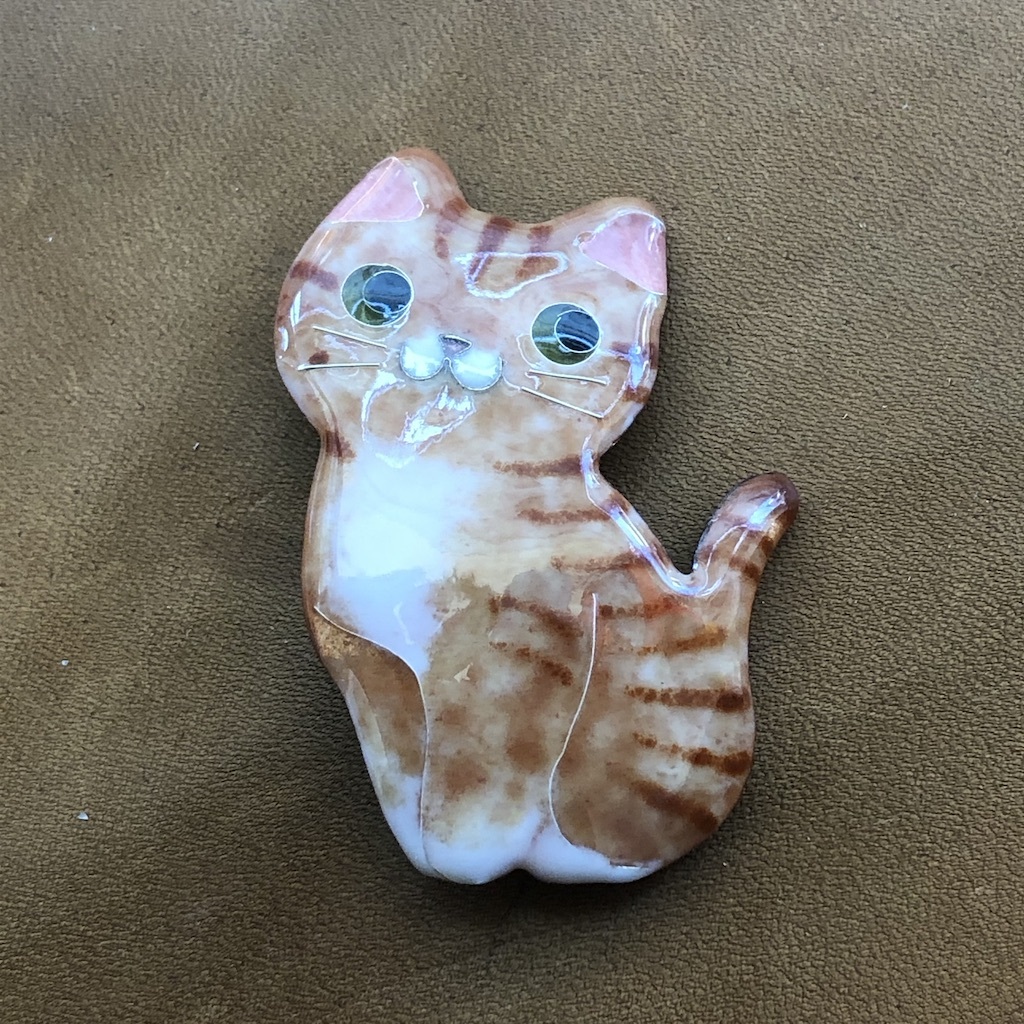 Luce 七宝焼ブローチ おすまし猫 茶トラ 大 Luce23 Chambrette雑貨洋品店 Luce 七宝焼ブローチ おすまし猫 茶トラ 大 Luce23 Chambrette雑貨洋品店
