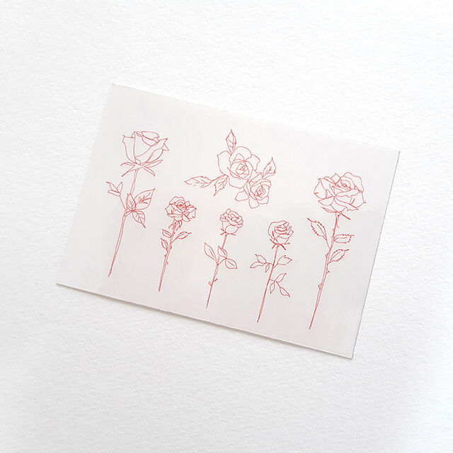 可憐に咲く薔薇の花の赤い線画のタトゥーシール Acubi Drops 可憐に咲く薔薇の花の赤い線画のタトゥーシール Acubi Drops