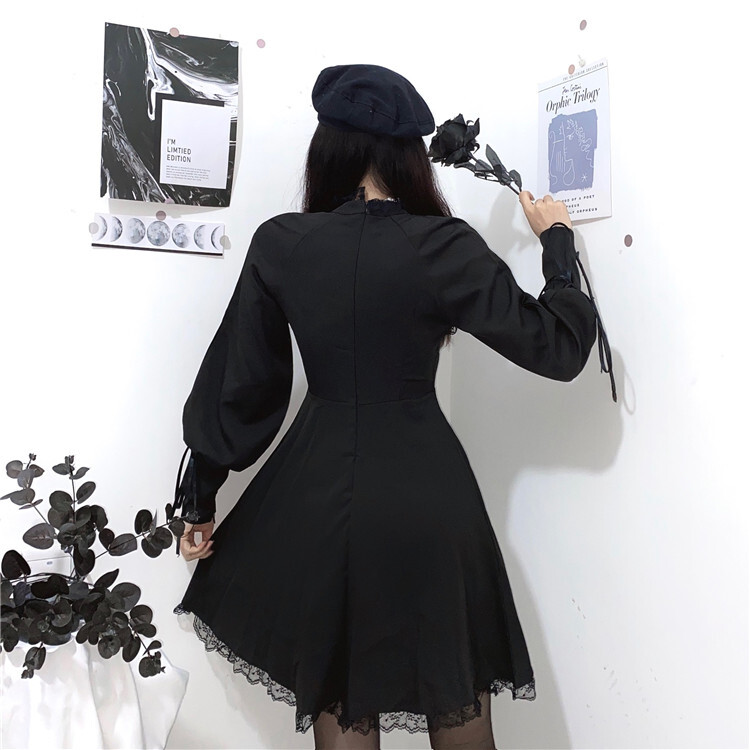 大きいサイズ ワンピース ロリータ ゴスロリ ミニワンピース 原宿系 ブラック 黒 ぽっちゃり Ll 3l 4l 5l 長袖 セクシー Vネック フリル レース スクエアネック 可愛い かわいい クール ぽっちゃり 韓国 コーデ 大きいサイズ専門店 Rubys