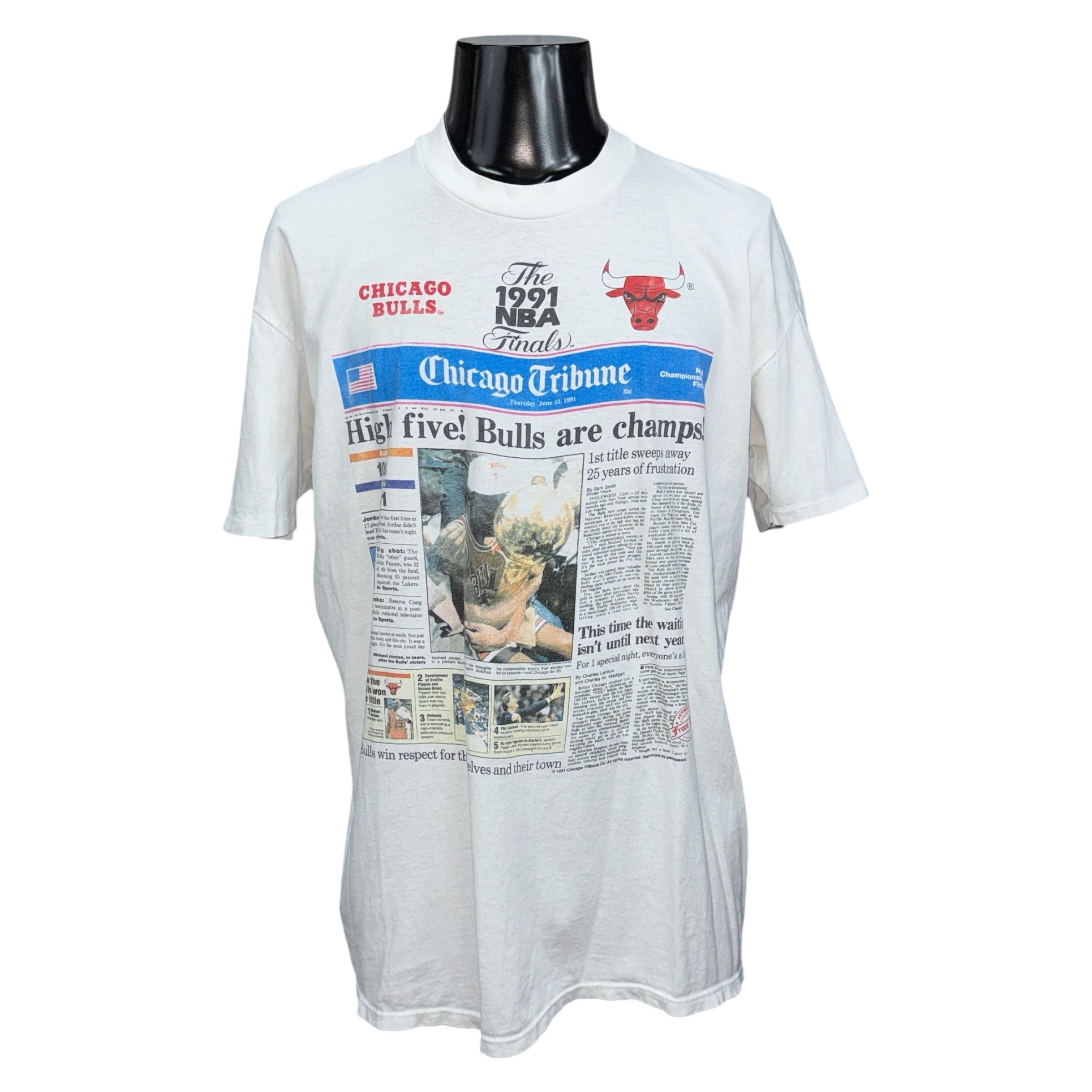 【CHICAGO BULLS】シカゴ・ブルズ “Chicago Tribune 1991 NBA Finals” 90’s Vintage Tシャツ