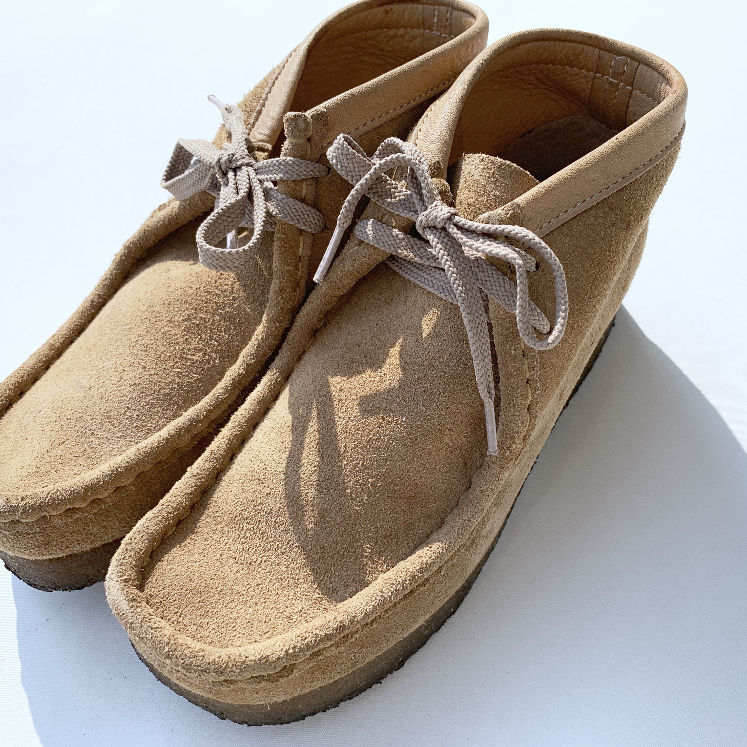 base wallabees