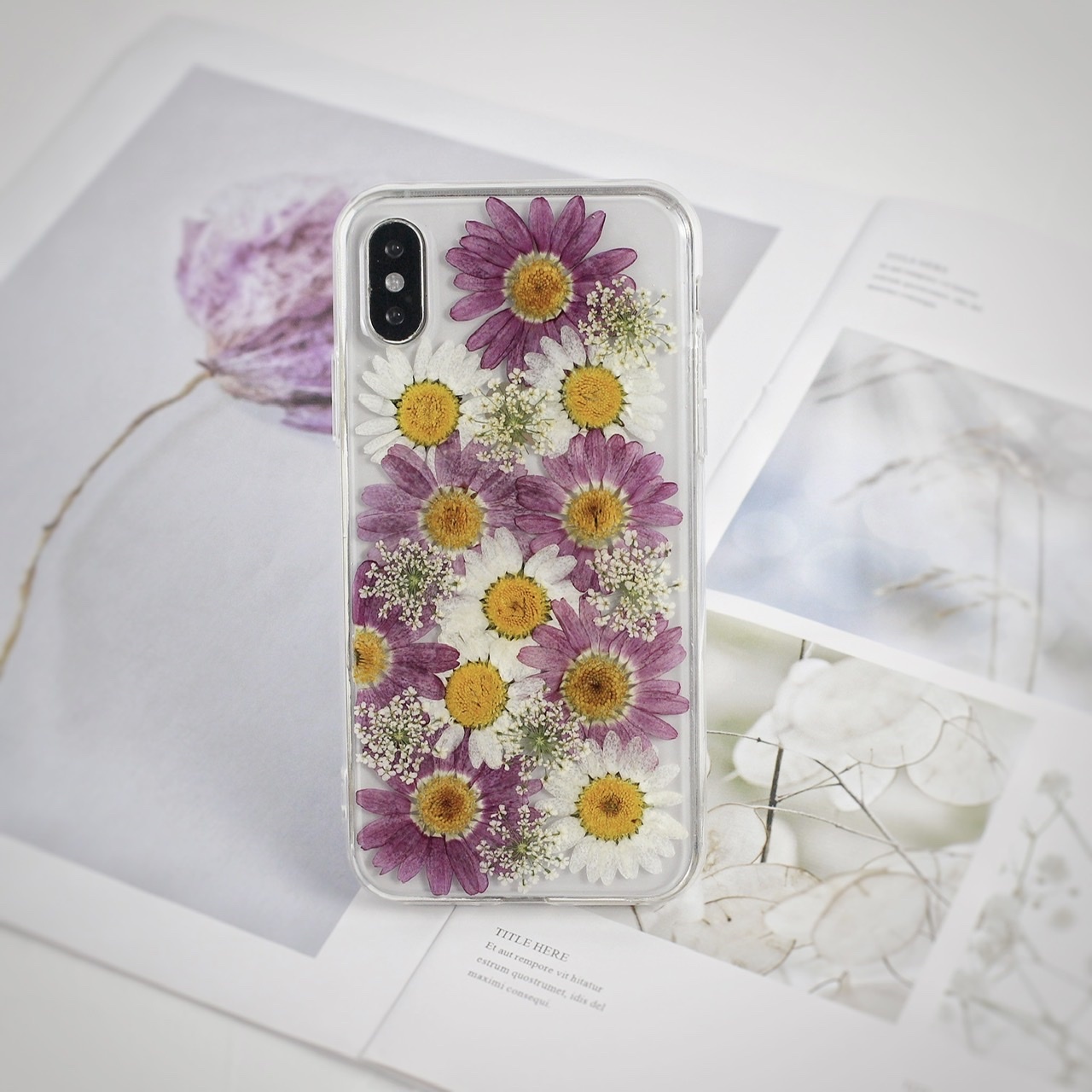 上品 大人 エレガント紫菊 ホワイト菊モチーフ 押し花ハンドメイドスマホケース C Gaacal