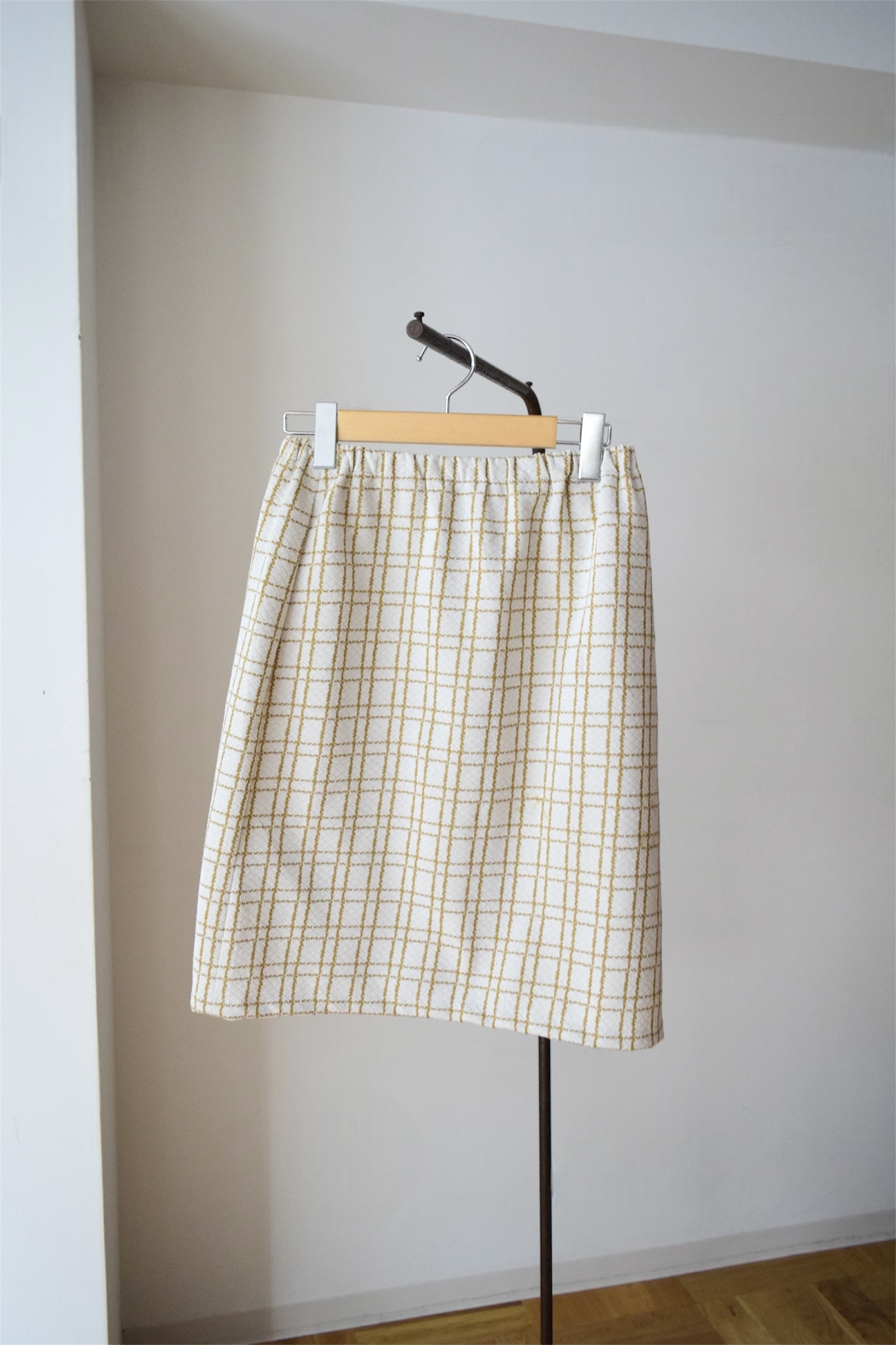 Design mini skirt