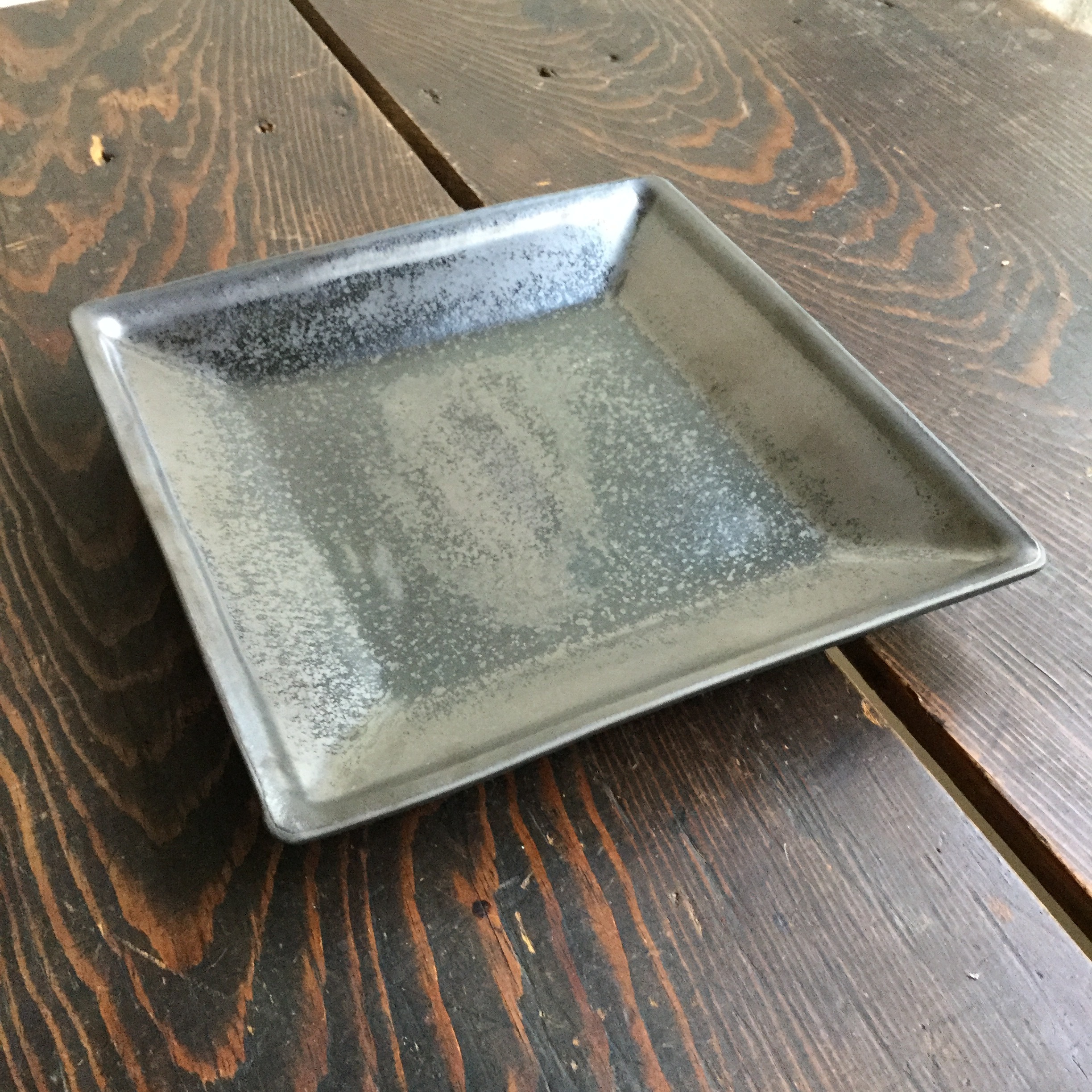 【内田裕太】 四角皿 黒錆 18㎝×18cm - 画像3