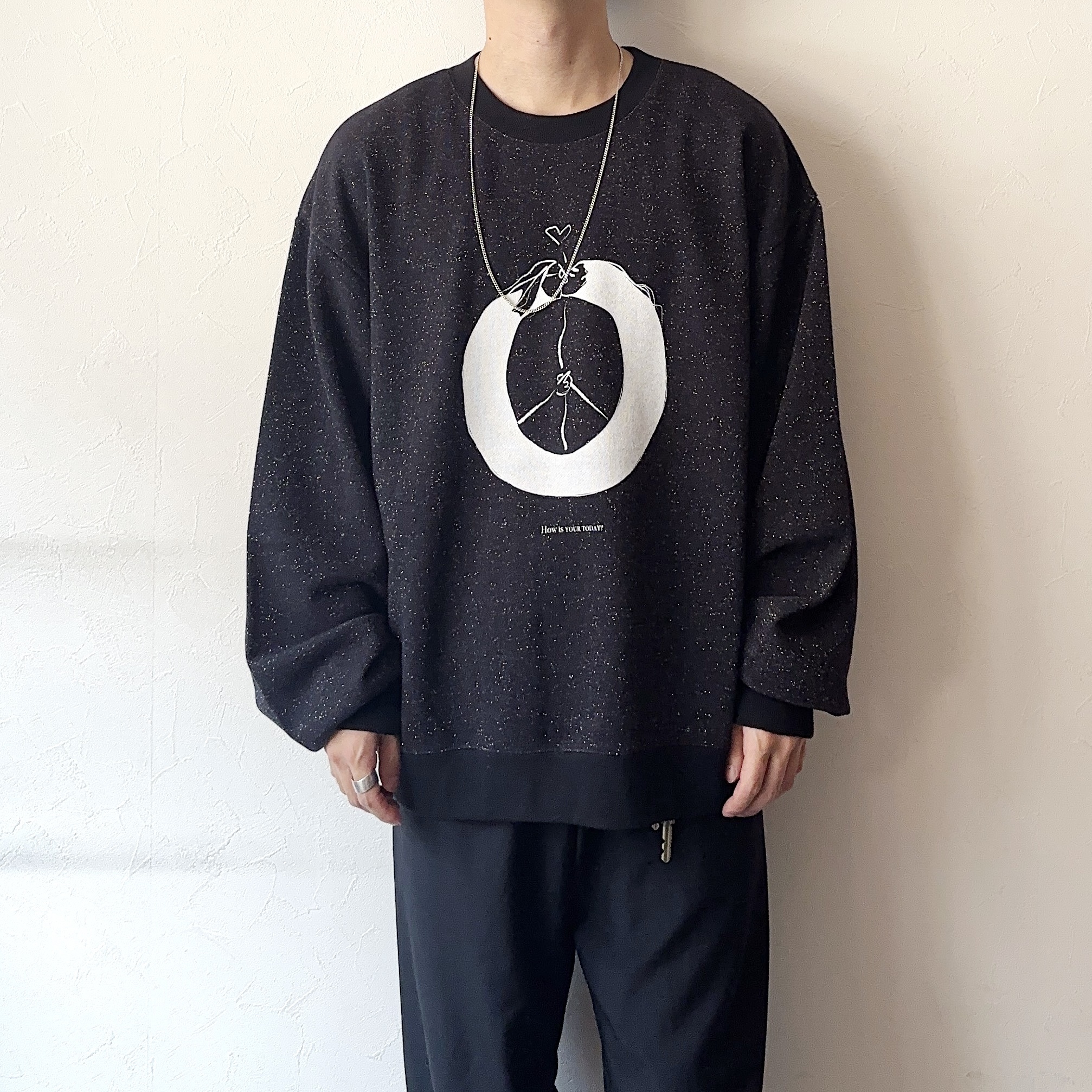 【TODAY edition】"PEACE" #02 Glitter CN Sweat（BLACK） の画像 3