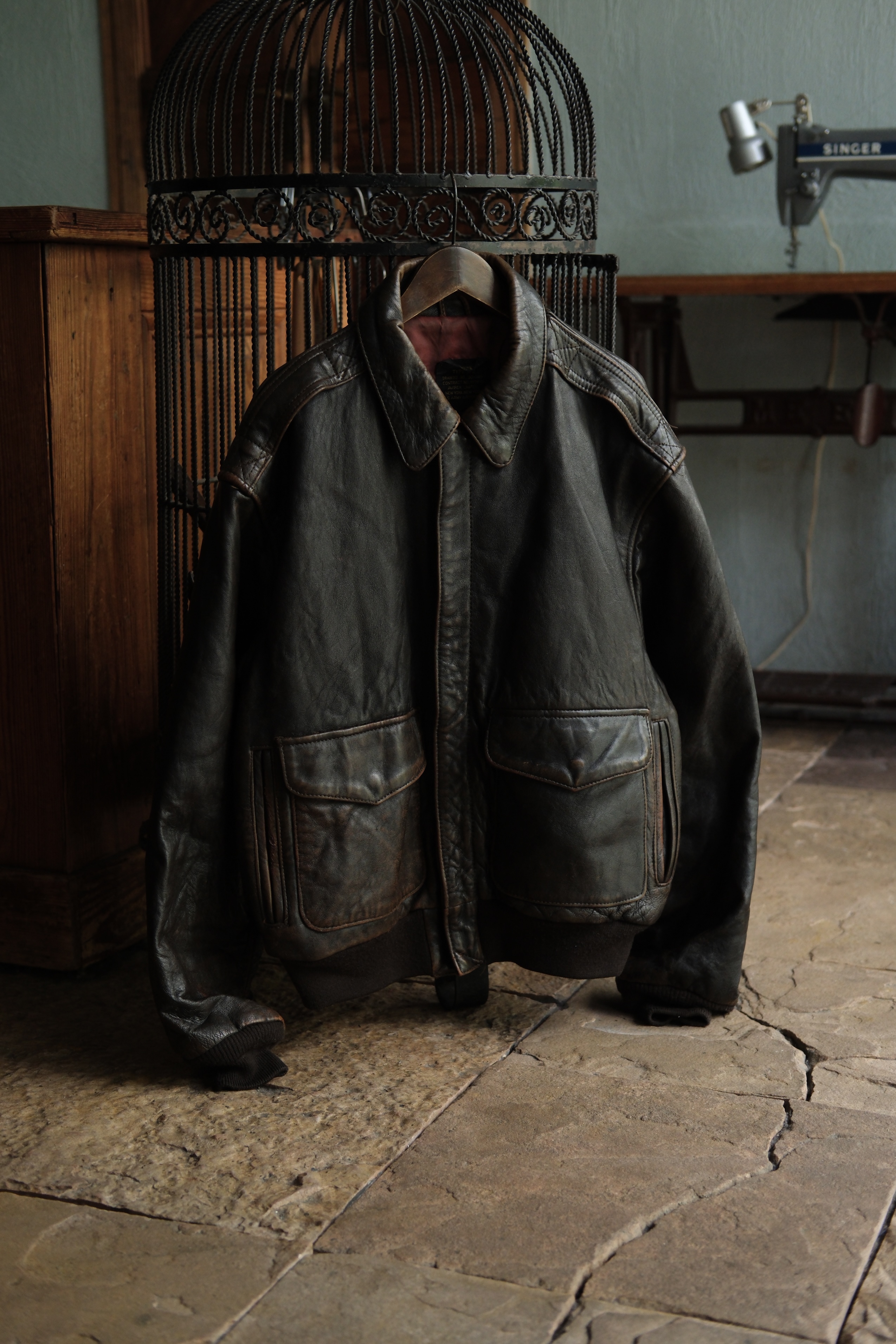 Utah ／80's "AVIREX" type A-2 flight leather jacket