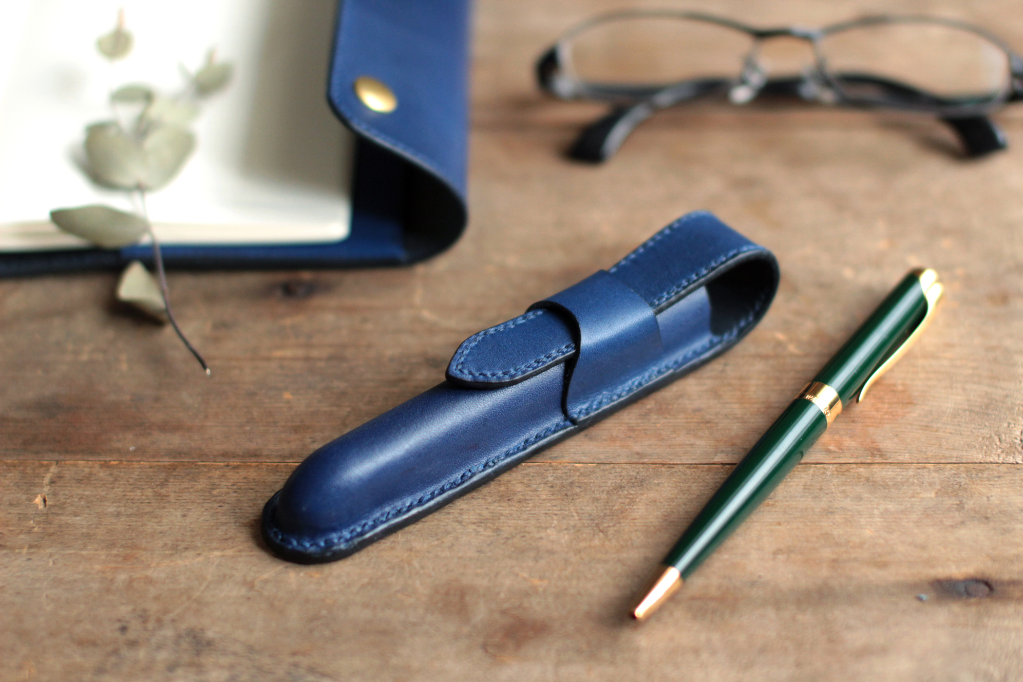 藍染革 Migaki 一本差しペンケース Enku Onlineshop 藍染革 Migaki 一本差しペンケース Enku Onlineshop