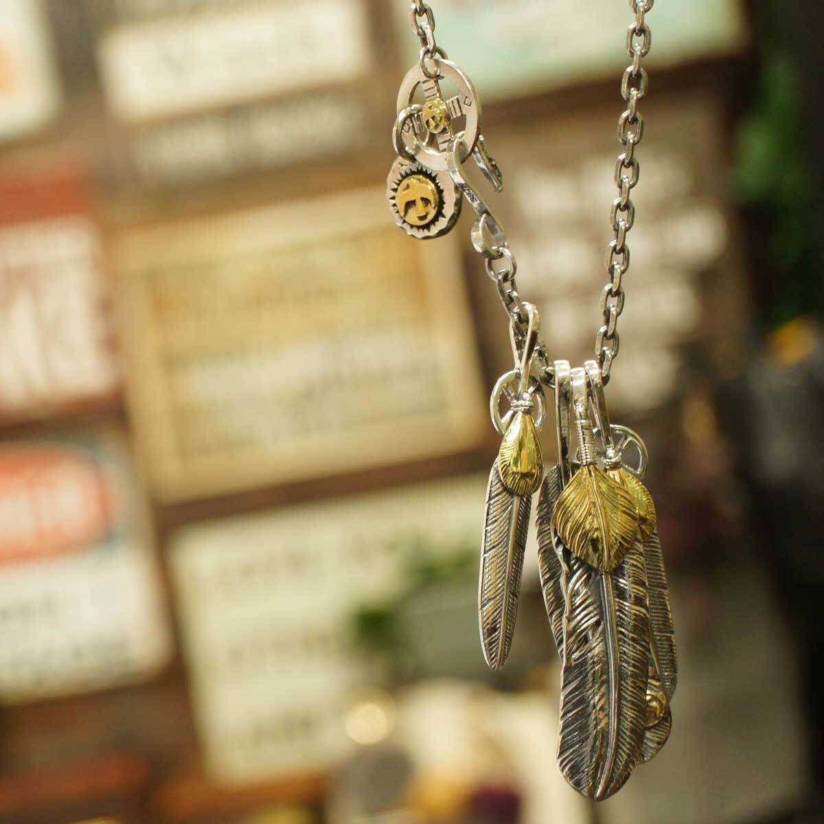 メンズ ネックレス ペンダント ゴローズ 復刻好きにはおすすめです 木村拓哉さん神セットモチーフシルバーフェザーネックレス フェザーネックレス ハート付特大フェザー メタル付フェザー インディアン イーグル シルバーネックレス アクセサリー イエローイーグル