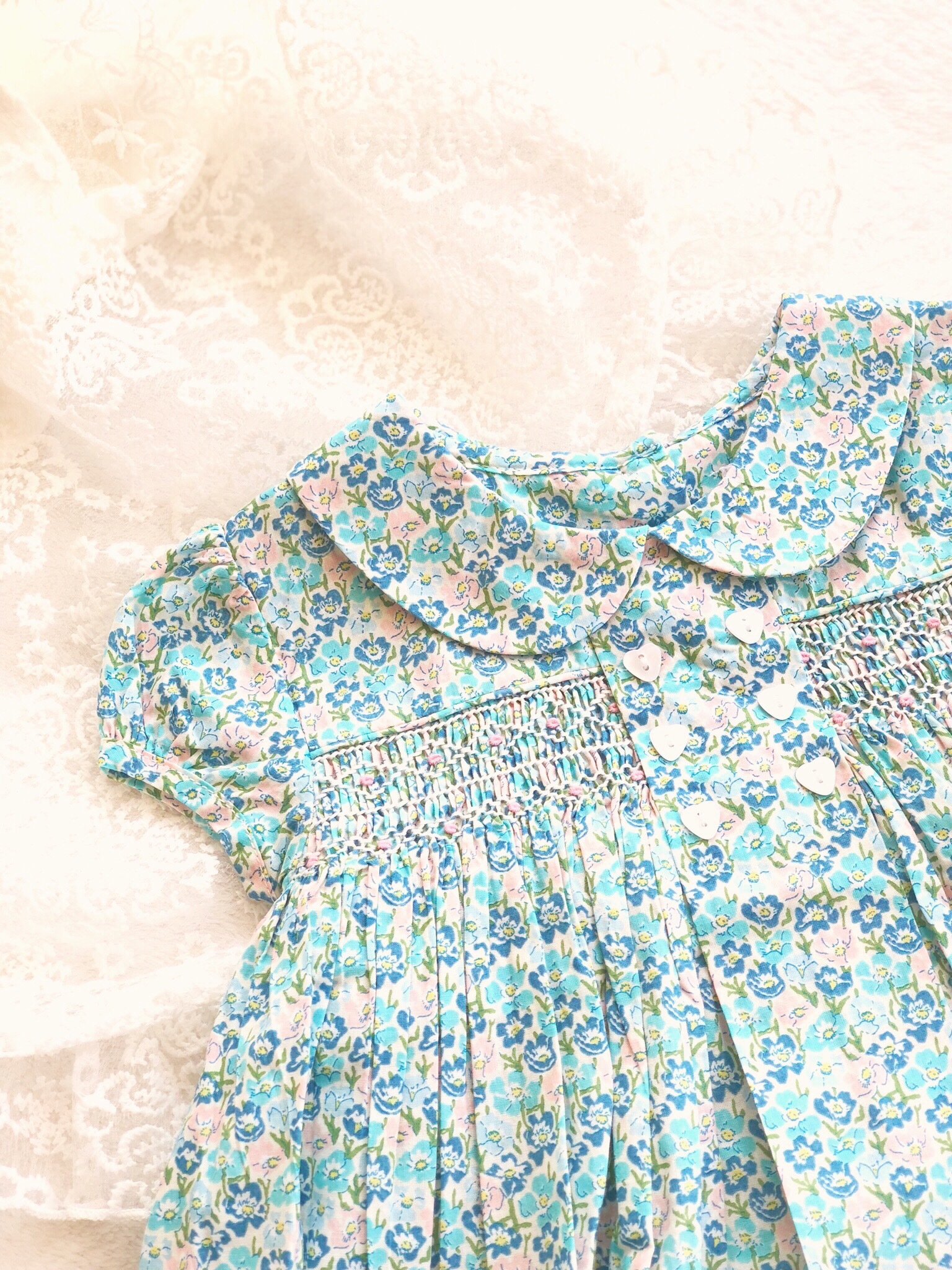 Question Everything Annie ワンピース スモッキングドレス Little Sweetheart Australia