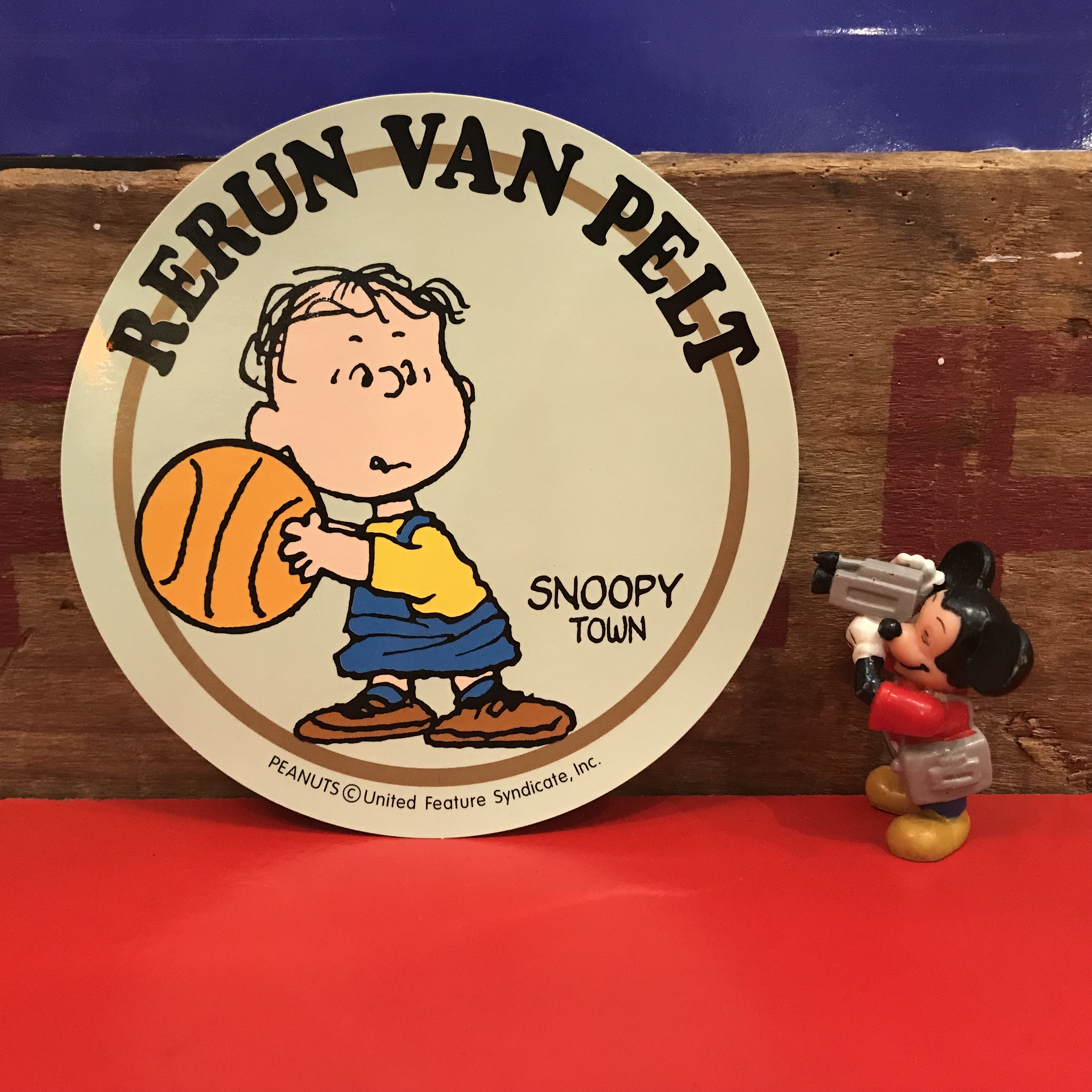 スヌーピー Peanuts リラン ヴァンペルト 特大ステッカー 限定品 00年製 福岡 大名のおもちゃ屋 トイズヘッド