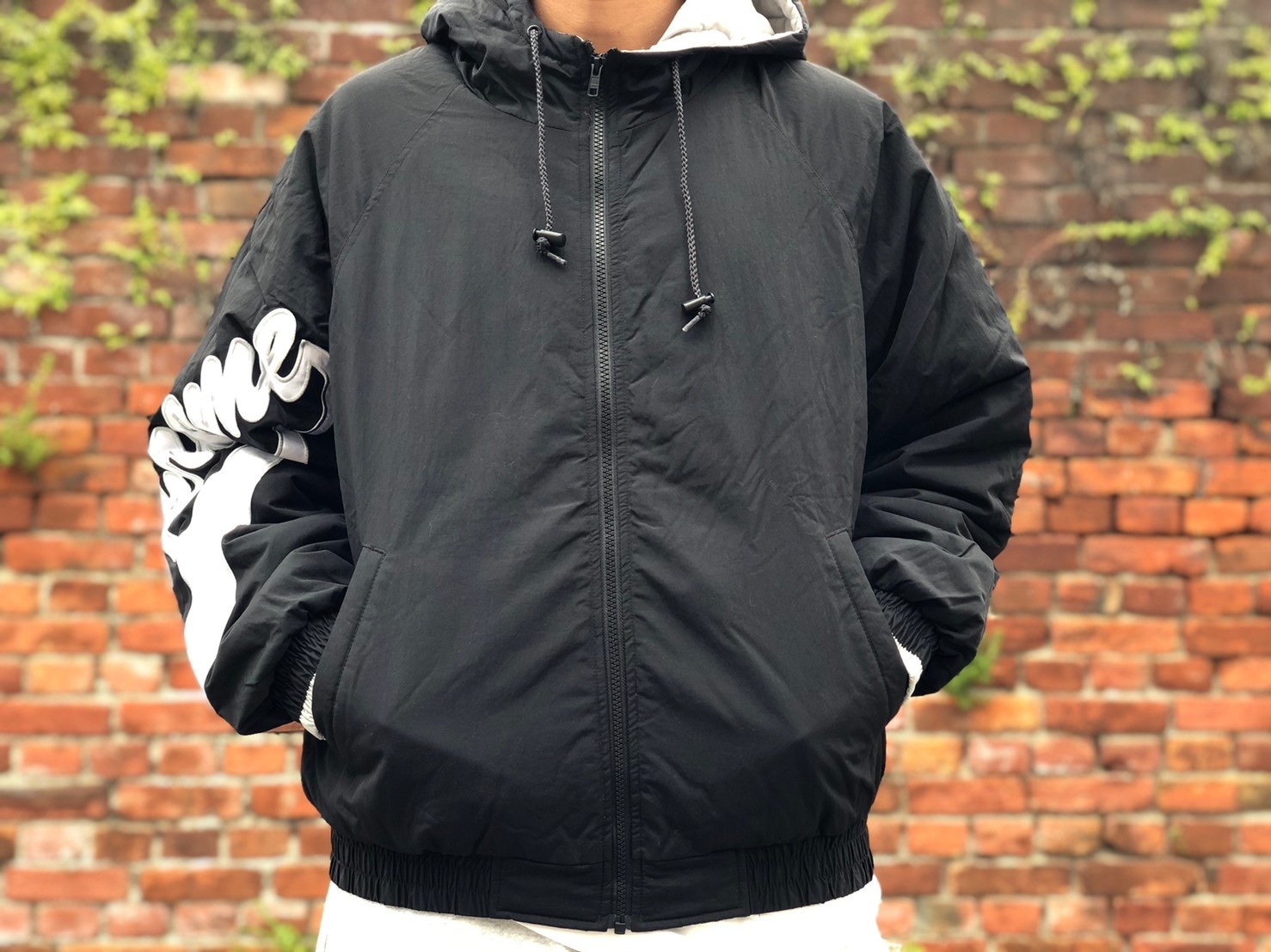 supreme sleeve script sideline jacket black