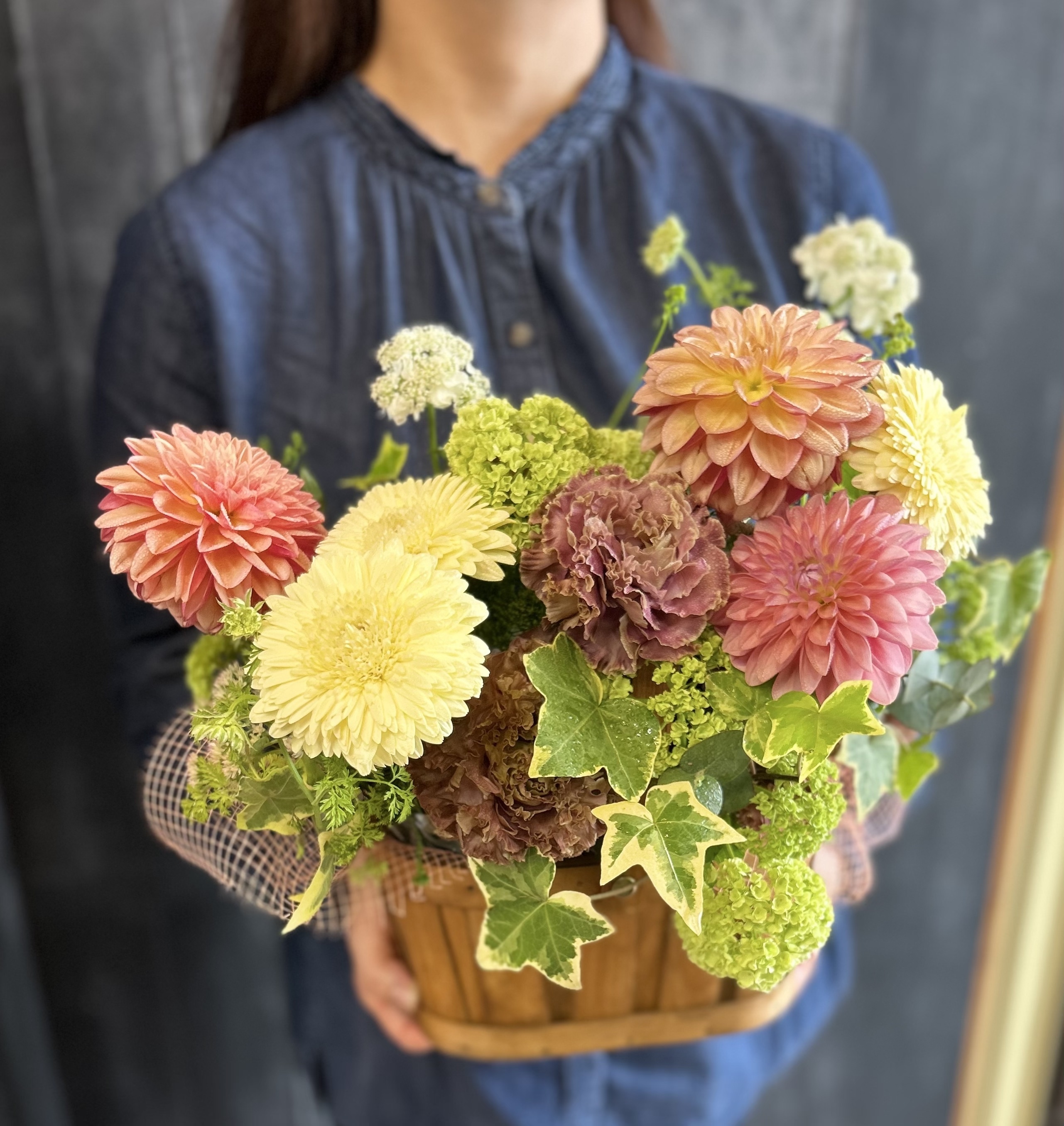 母の日(2025) ⑤自然な優しさのバスケット アレンジメント