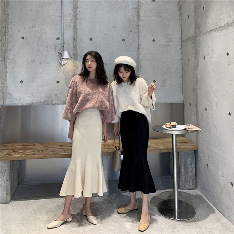 送料無料 即納あり ニットスカート ミモレ丈 マーメイド スカート ボトムス レディース ニット フィッシュテール 春 秋 冬 10代 代 30代 40代 韓国 きれいめ スカート コーデ お洒落 無地 フレア ハイウエスト アプリコット ベージュ ブラック 黒 美脚 美スタイル