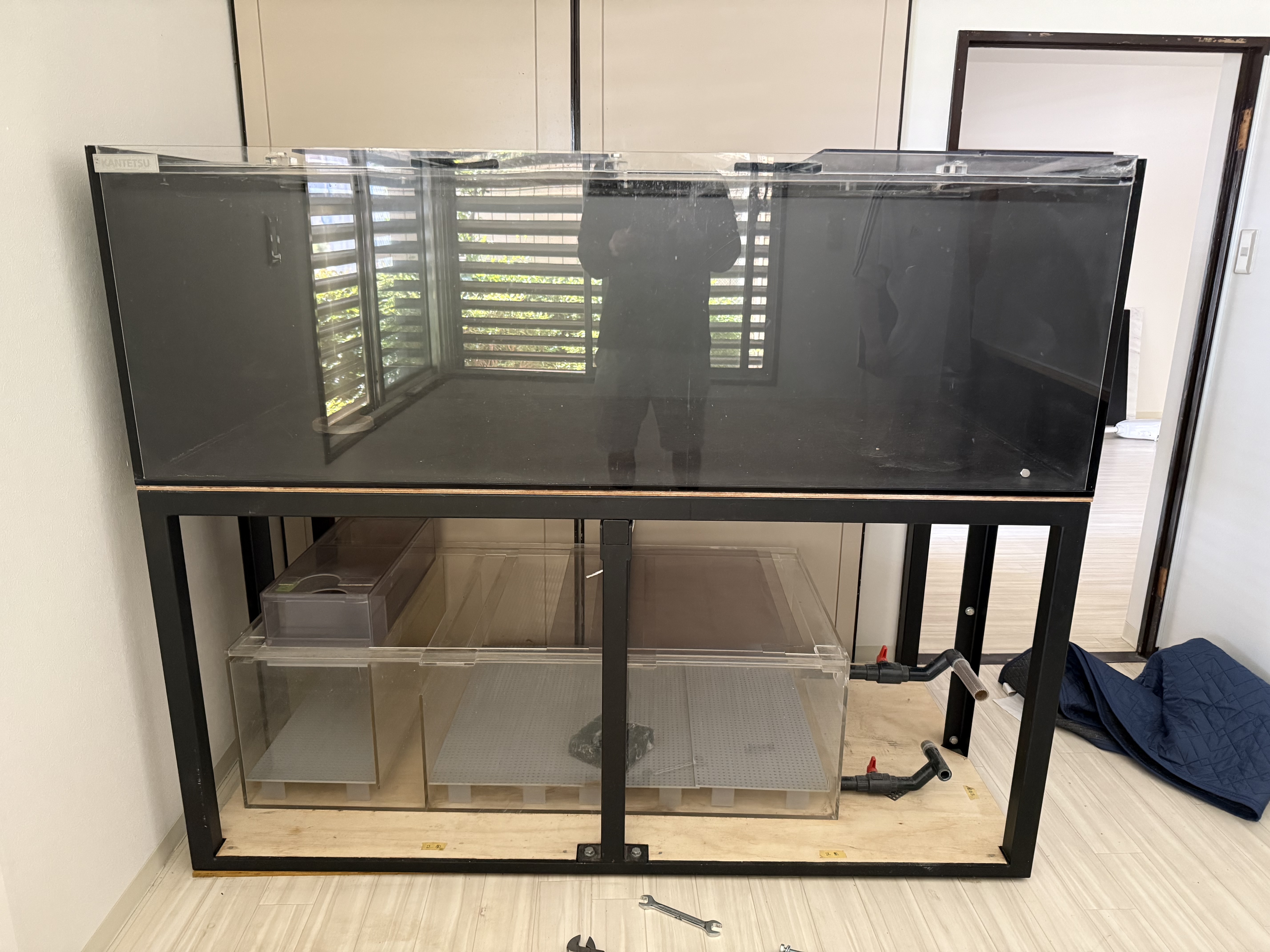 中古水槽　1800×900×600  4面黒水槽　オーバーフローセット　埼玉カンテツ製