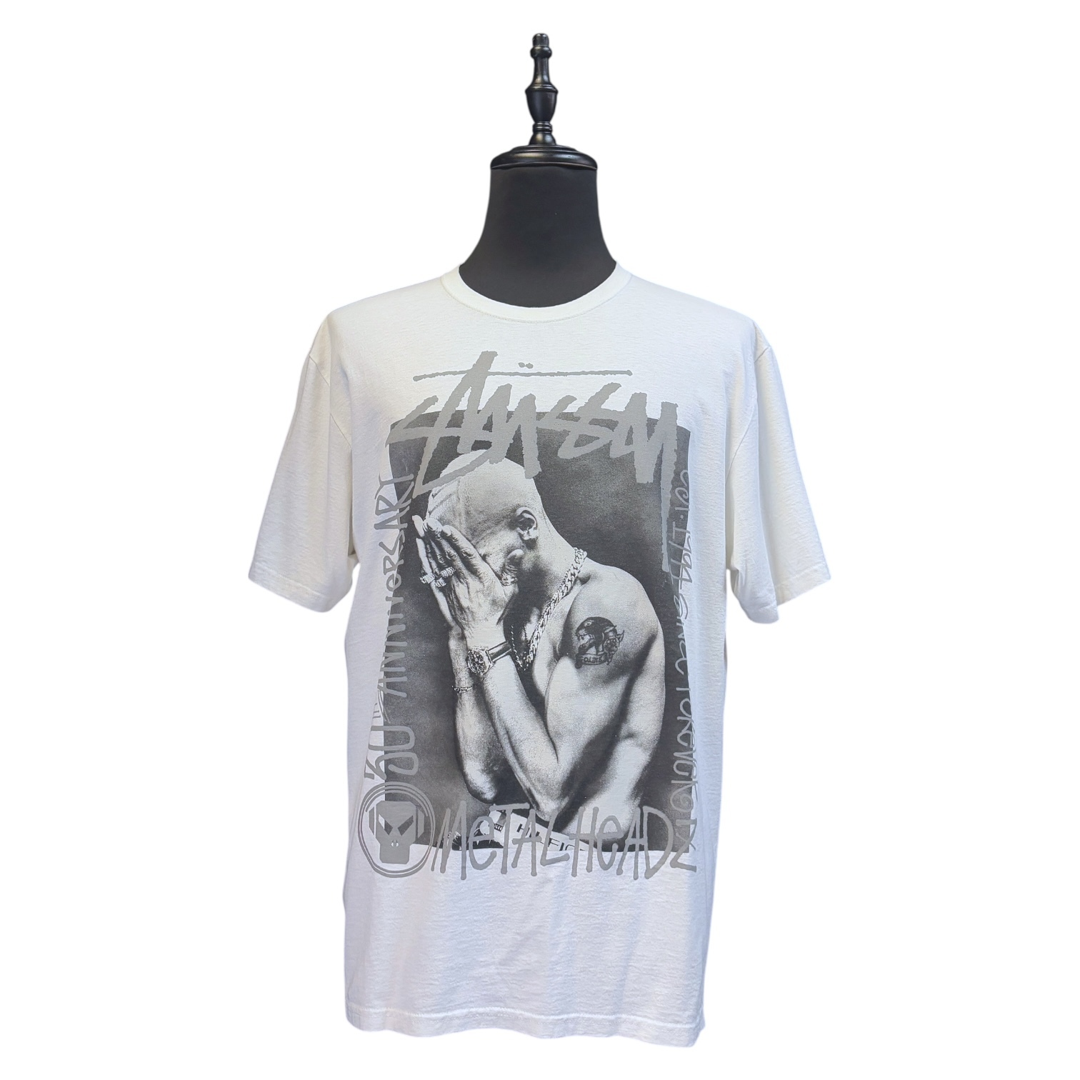 【STUSSY × Goldie Metalheadz】ステューシー STUSSY × Goldie Metalheadz 30周年記念限定Tシャツ L
