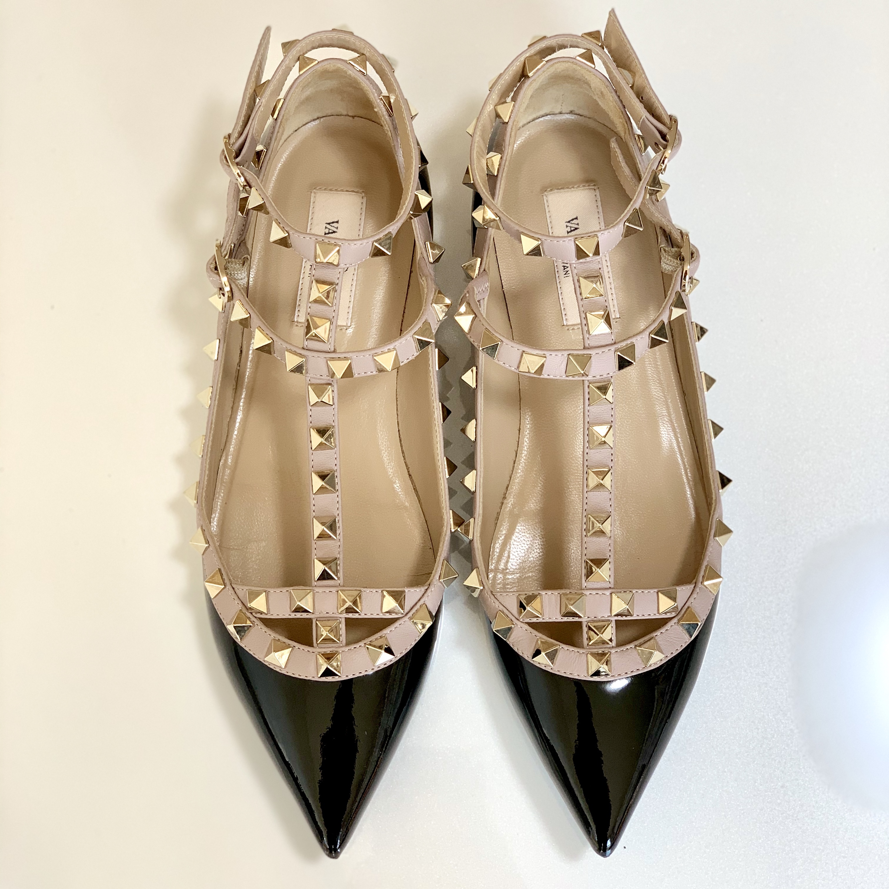 1452 美品 ヴァレンティノ ロックスタッズ フラットシューズ Mycloset