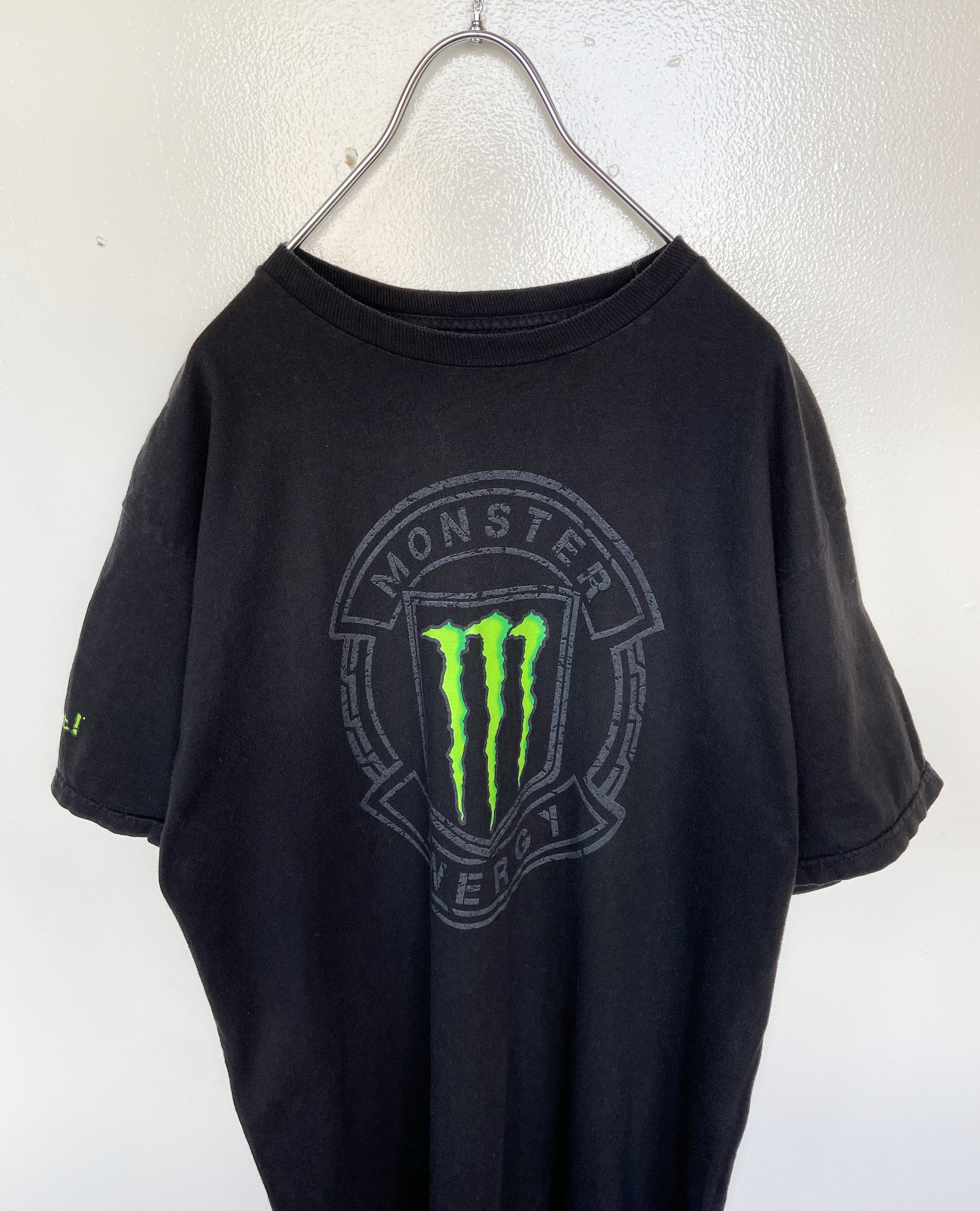 企業ロゴ 古着 Monsterenergy モンスター エナジードリンク Tシャツ 爪痕フロント両面ロゴ プリント半袖 らくふる古着 リユース リメイク専門のオンライン古着shop 企業ロゴ 古着 Monsterenergy モンスター エナジードリンク Tシャツ 爪痕フロント両面ロゴ プリント半袖 らくふる古着 リユース リメイク専門のオンライン古着shop