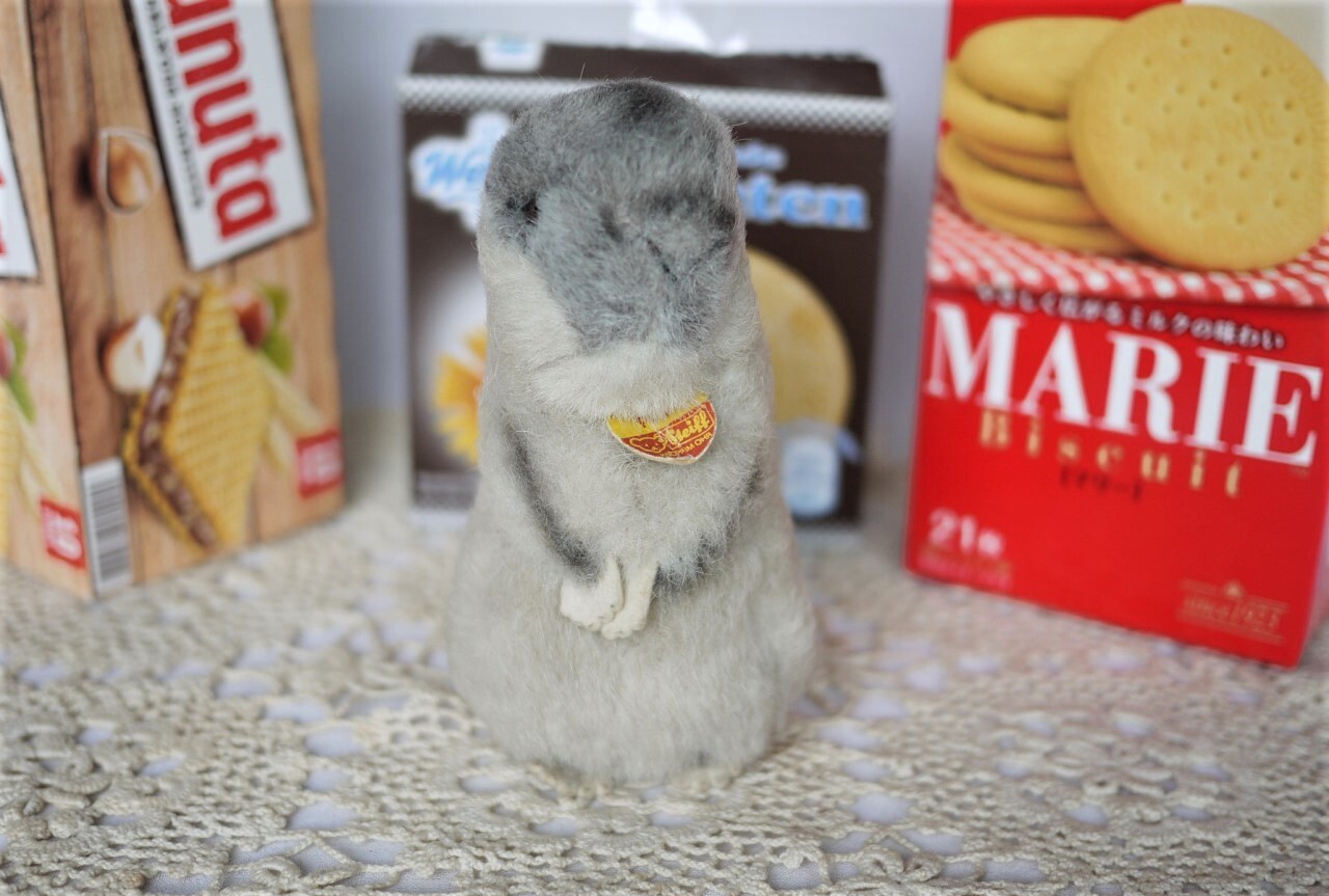 シュタイフ Steiff マーモット Piff ボタン タグ付き こりすのパン屋