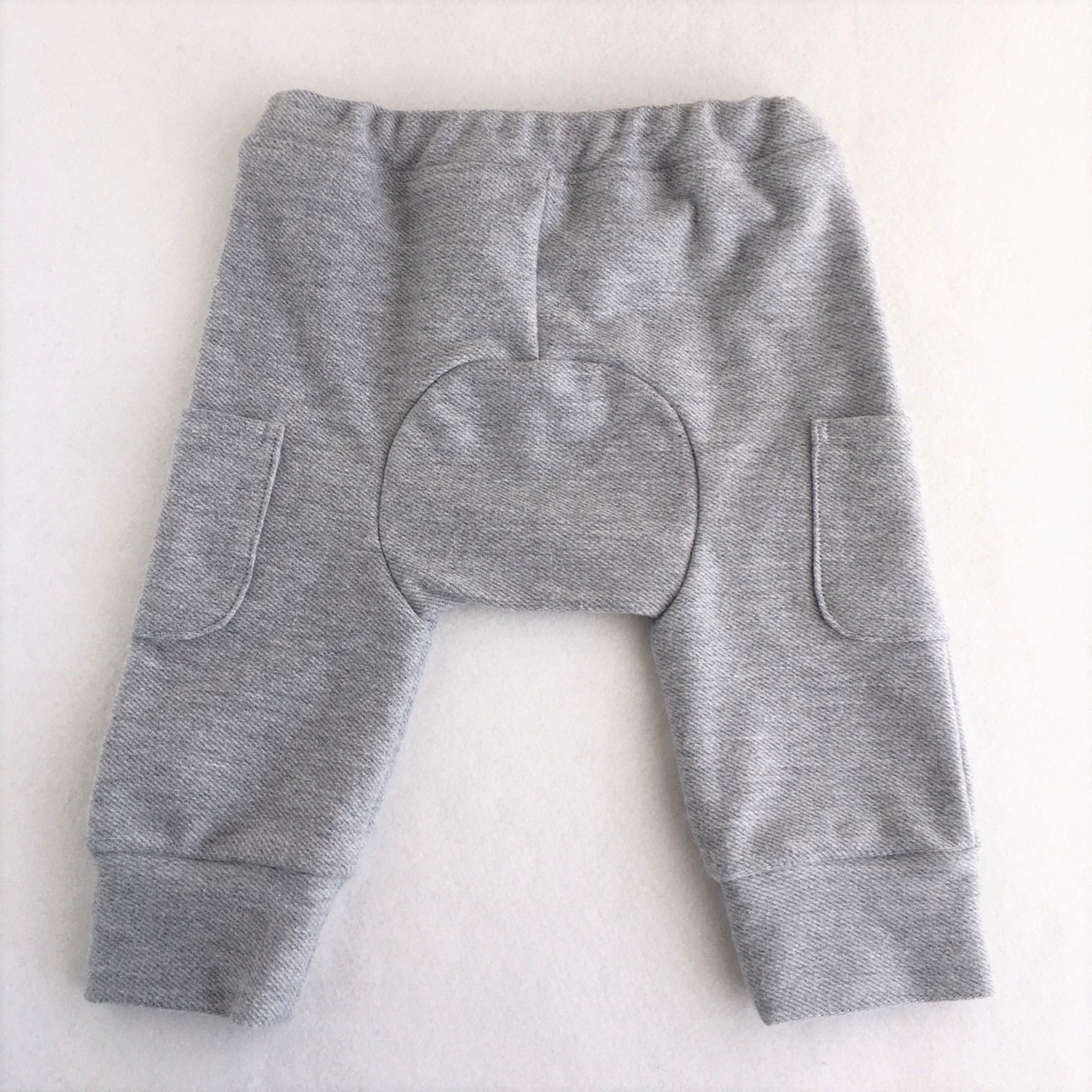 モンキーパンツ 70 90サイズ ニット素材用 型紙のみ Bo 05to 子供服の型紙ショップ Tsukuro ツクロ モンキーパンツ 70 90サイズ ニット素材用 型紙のみ Bo 05to 子供服の型紙ショップ Tsukuro ツクロ