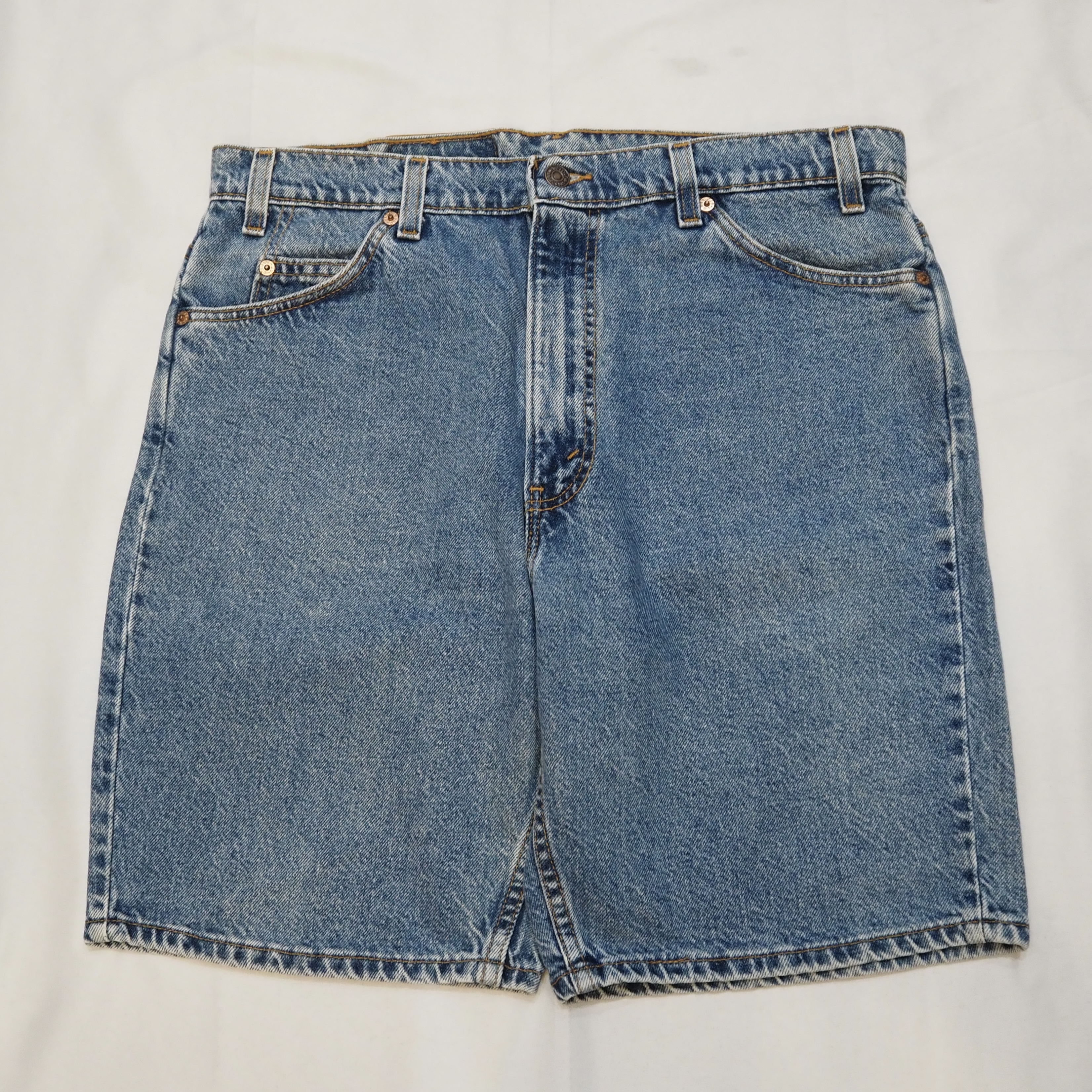90S Levi’s 505 Blue Denim Shorts Size 36