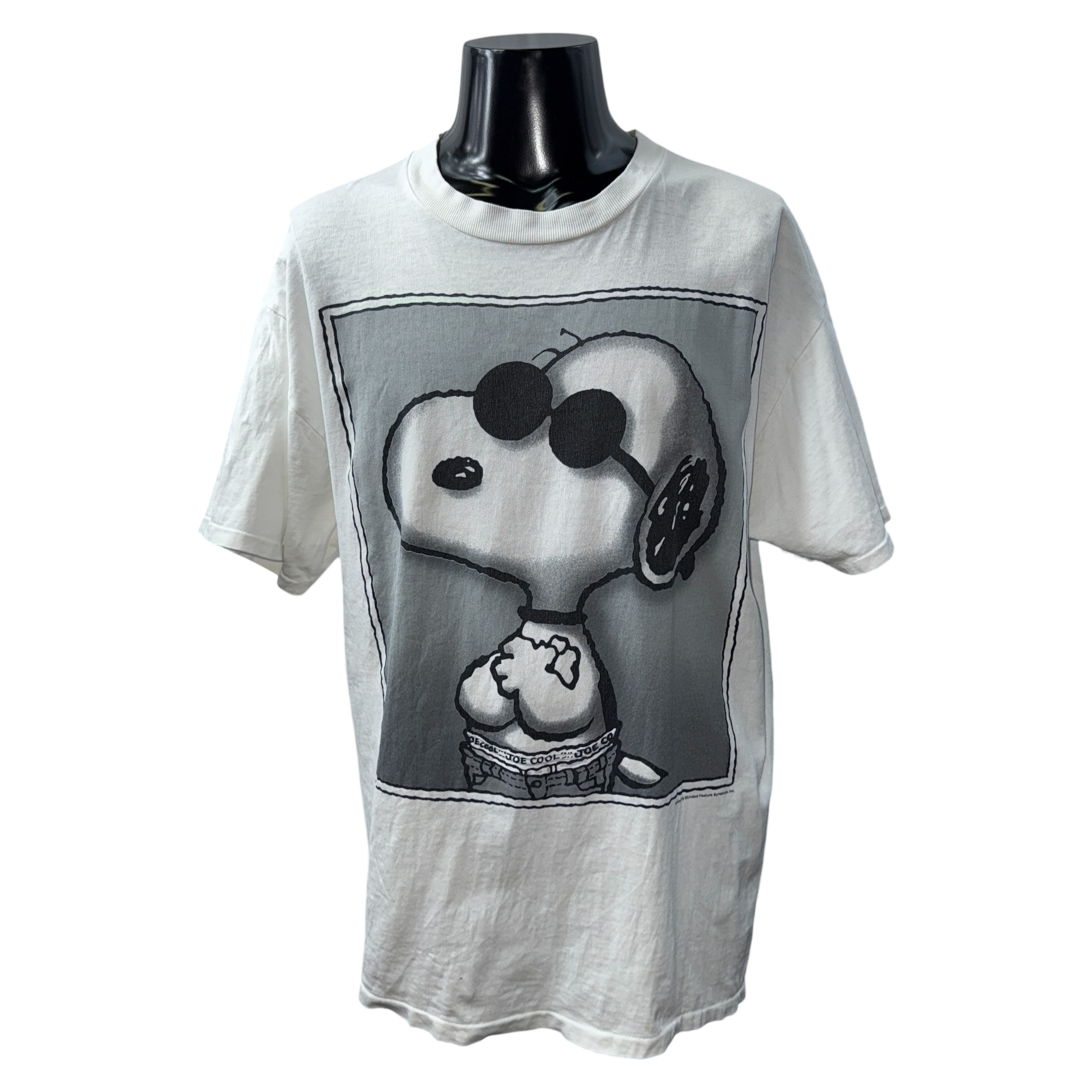 【PEANUTS】スヌーピー “JOE COOL” サングラス グラフィック Tシャツ