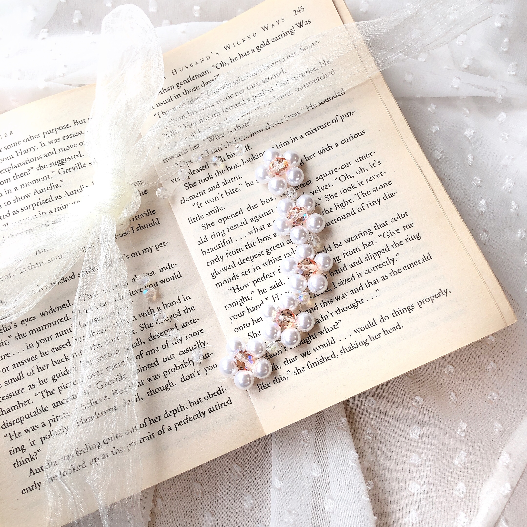 ビーズフラワーバックリボンチョーカーネックレス Chouchou