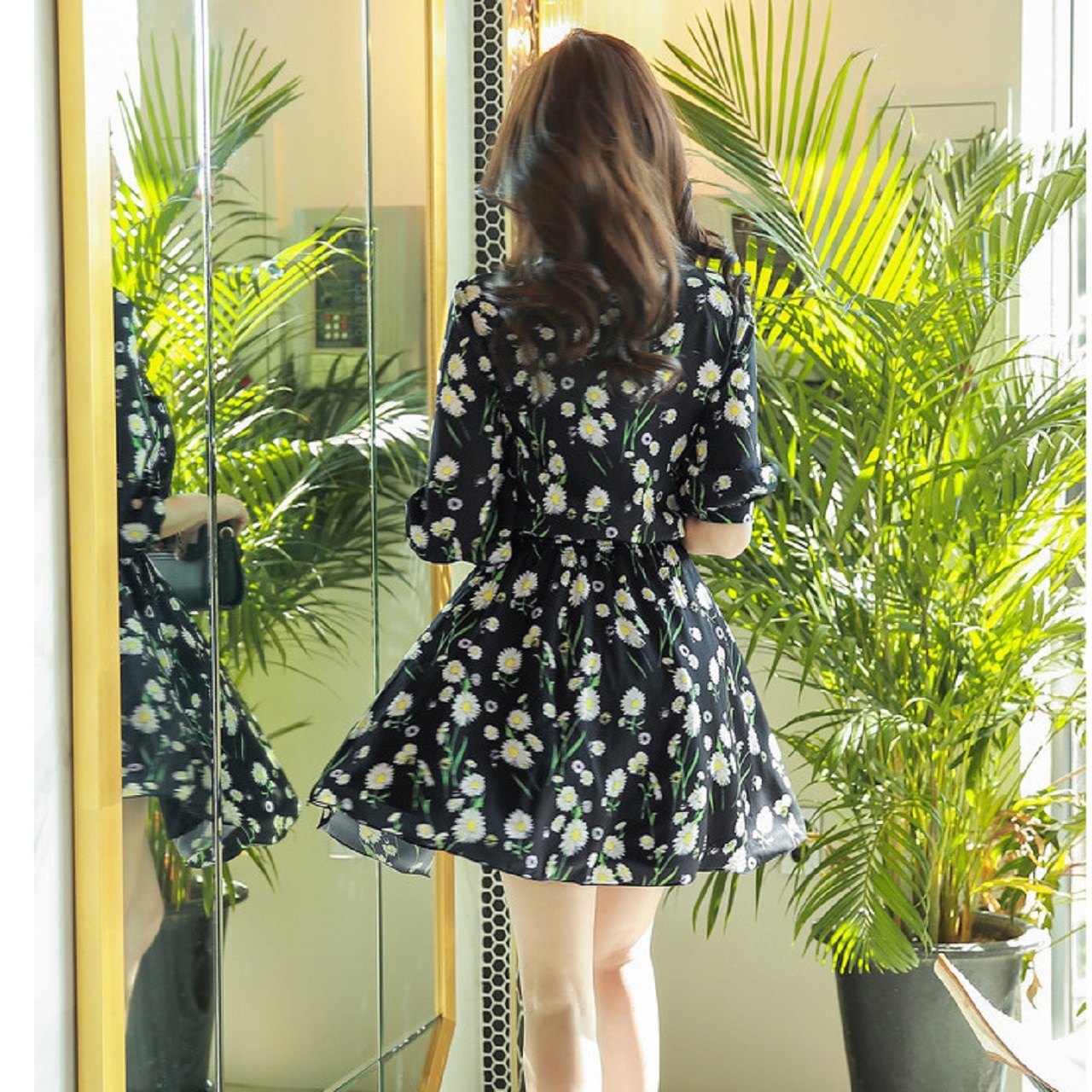 花柄ワンピース 花柄ワンピ 黒ワンピース 黒ワンピ ワンピース ワンピ ミニ丈 フラワー リボンタイ 袖あり デート オフィス 通勤 食事会 女子会 大人かわいい ガーリー 人気 オススメ 春夏 レディース Op0114 Colorful Closet おしゃれなトレンド海外レディース