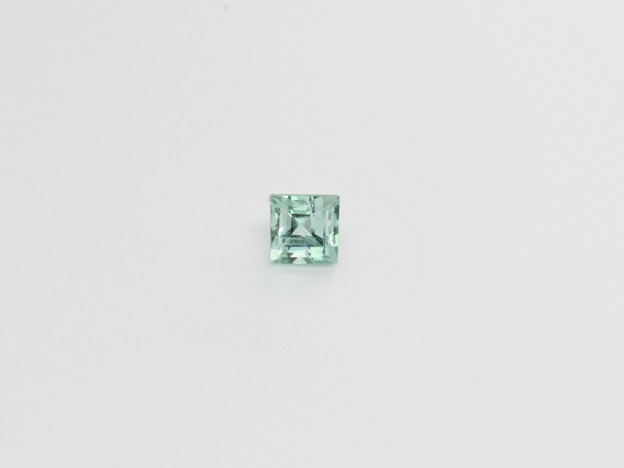 バターリャ産パライバトルマリンルース 0 15ct カピルのお店 デルミリオーレ バターリャ産パライバトルマリンルース 0 15ct カピルのお店 デルミリオーレ