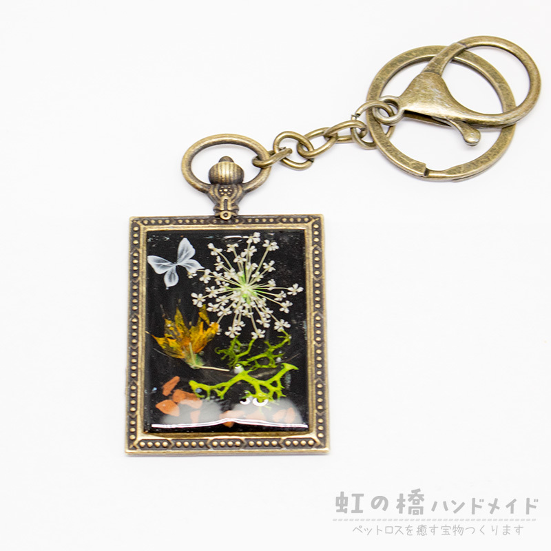 四角い額 花モスシリーズ レジンネックレスc 015 虹の橋ハンドメイド ペットの遺骨と毛のペンダント 四角い額 花モスシリーズ レジンネックレスc 015 虹の橋ハンドメイド ペットの遺骨と毛のペンダント