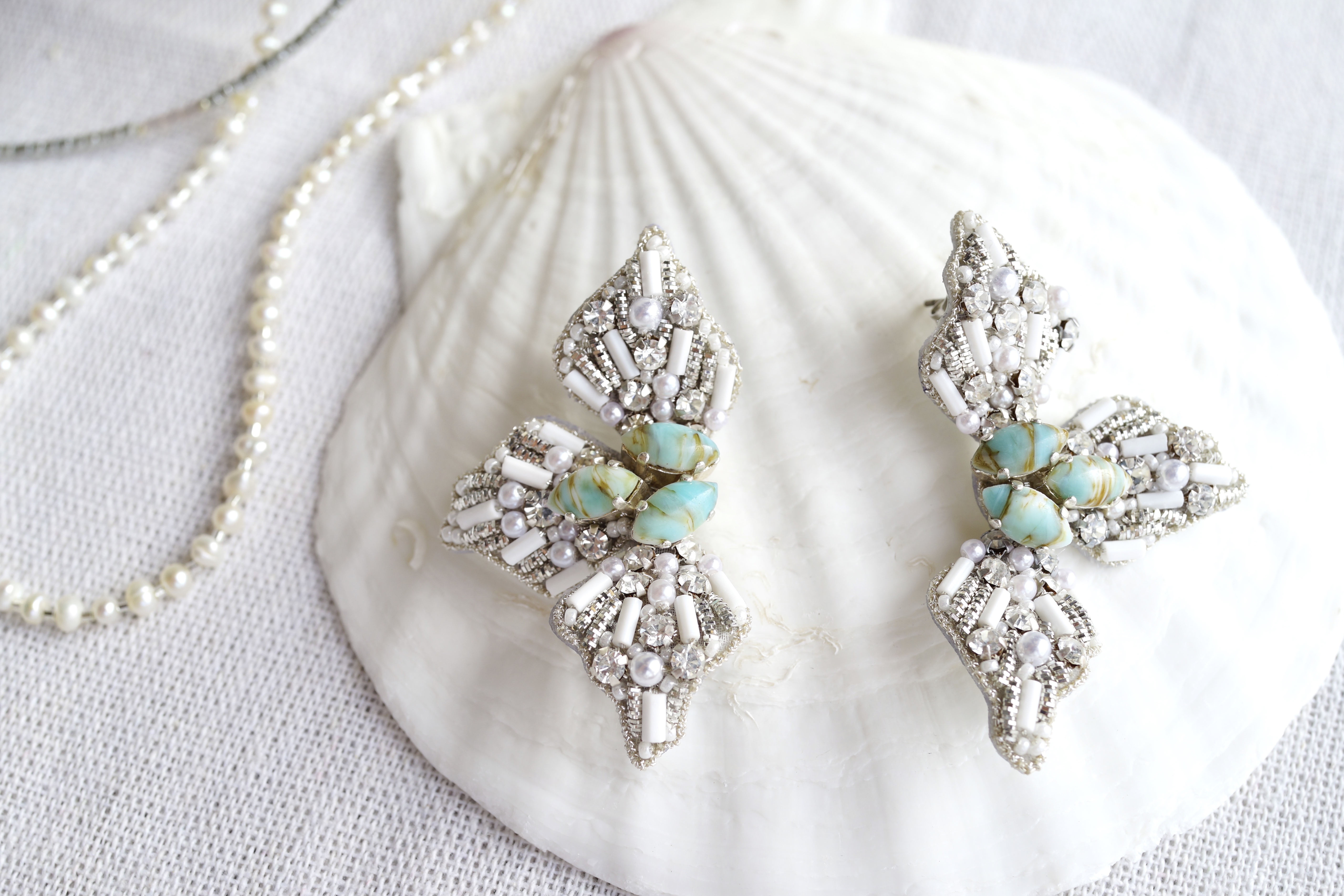 【刺繍ピアス】3petals flowers ✴︎ silver
