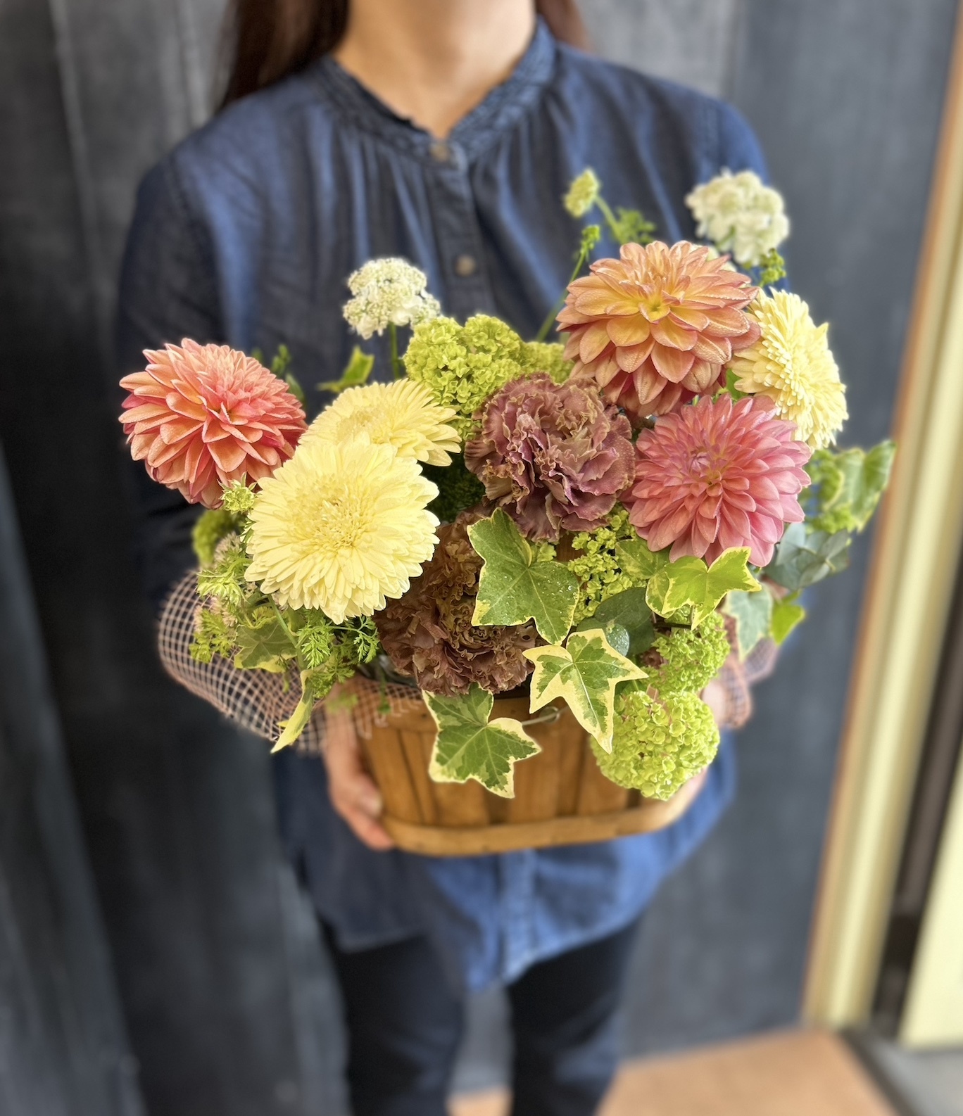 母の日(2025) ⑤自然な優しさのバスケット アレンジメント