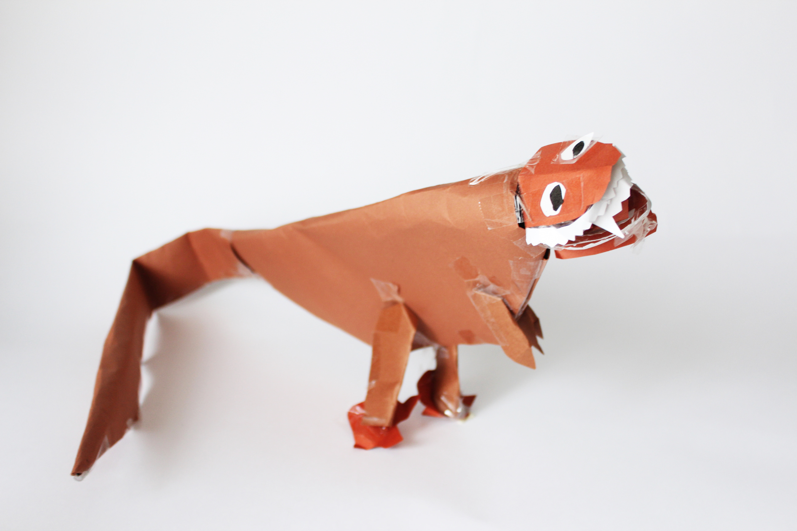 アロサウルス 5歳児が値段を決める美術館