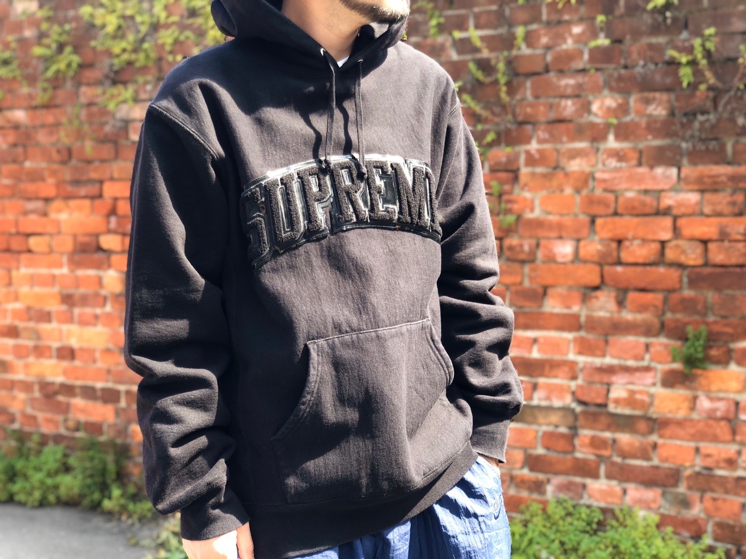chenille arc logo supreme