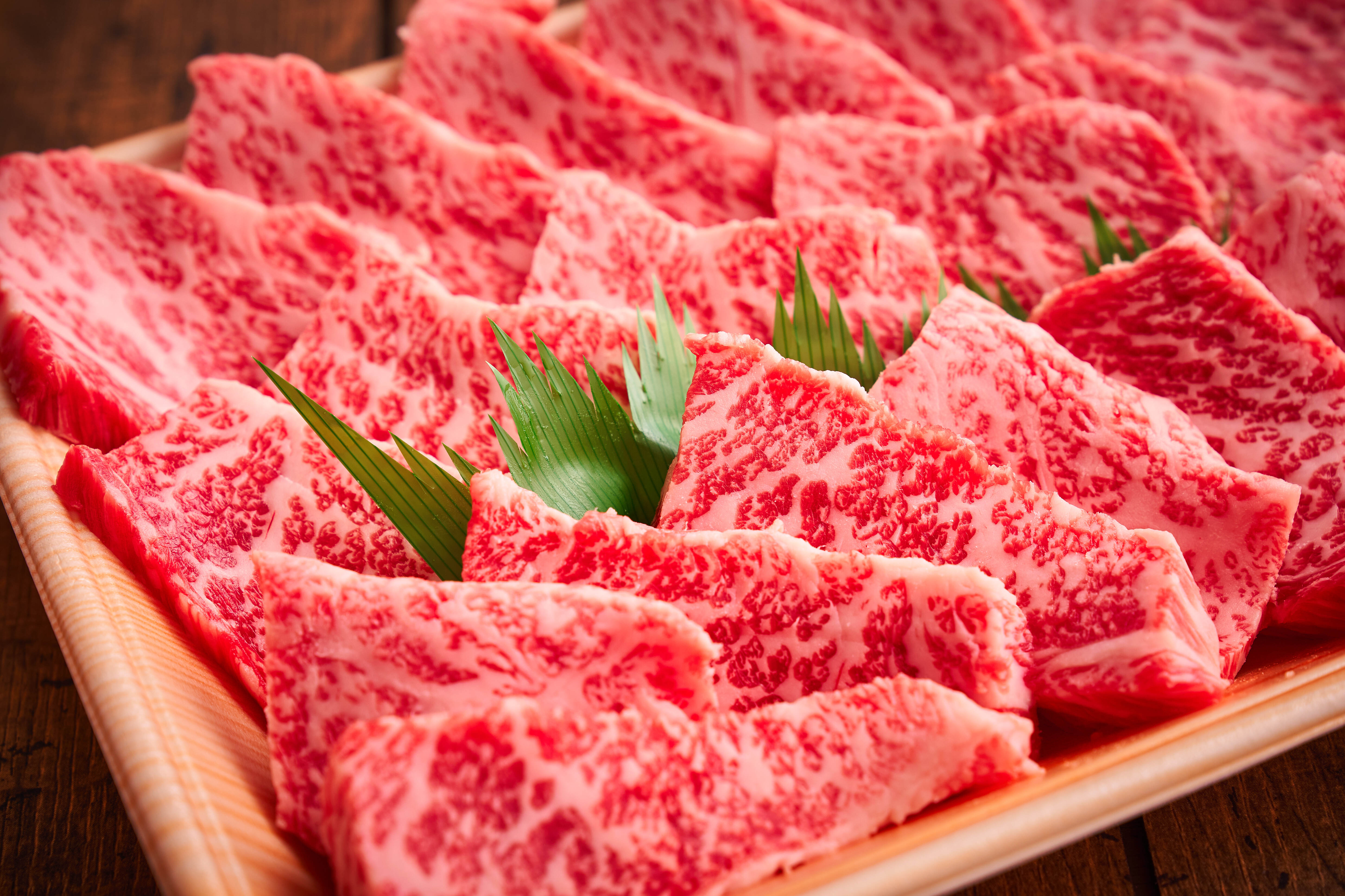 宮崎牛モモ霜降り 焼肉用 有限会社 丸福