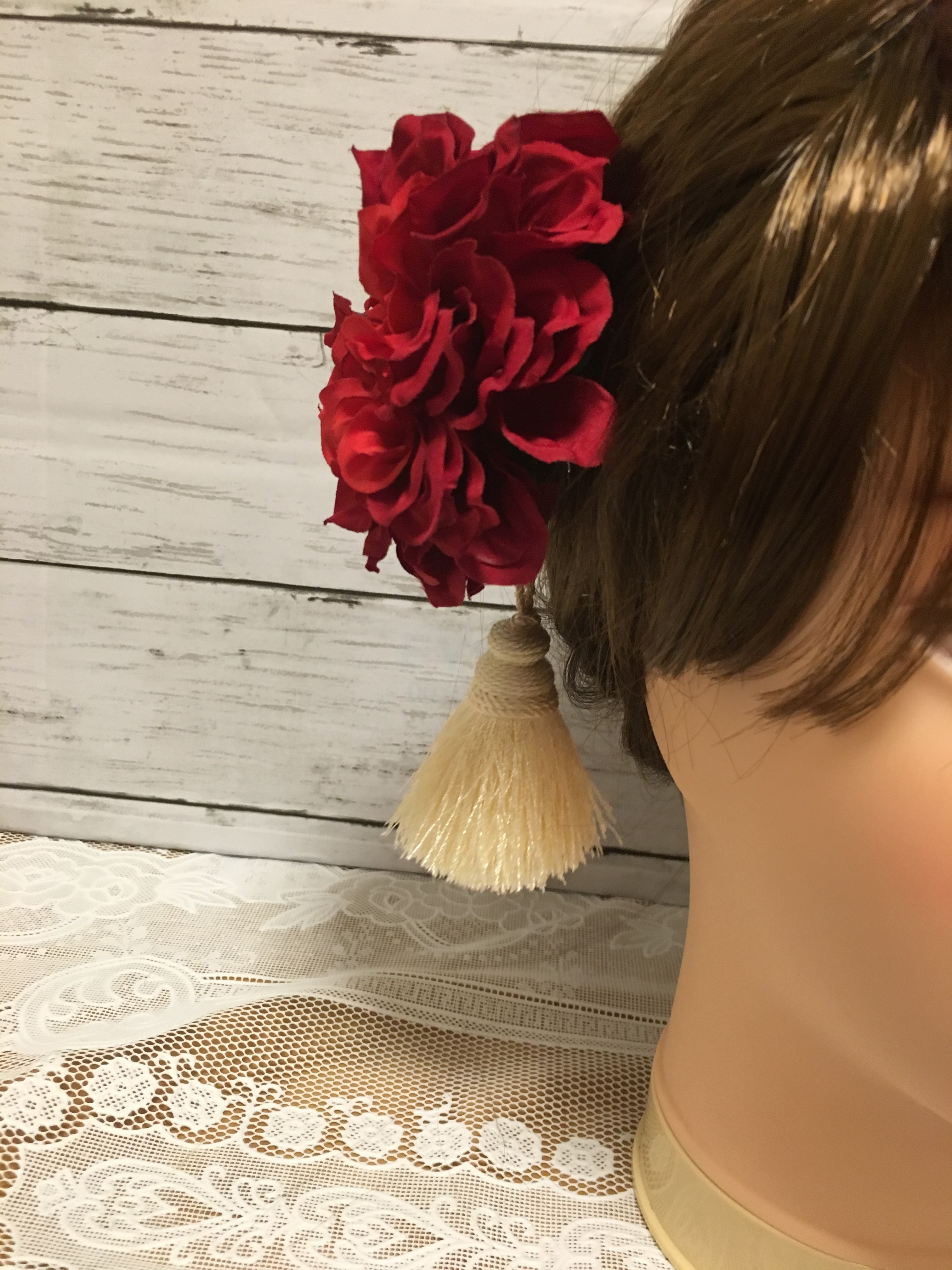赤ダリアの髪飾り Flowershop Robin 赤ダリアの髪飾り Flowershop Robin