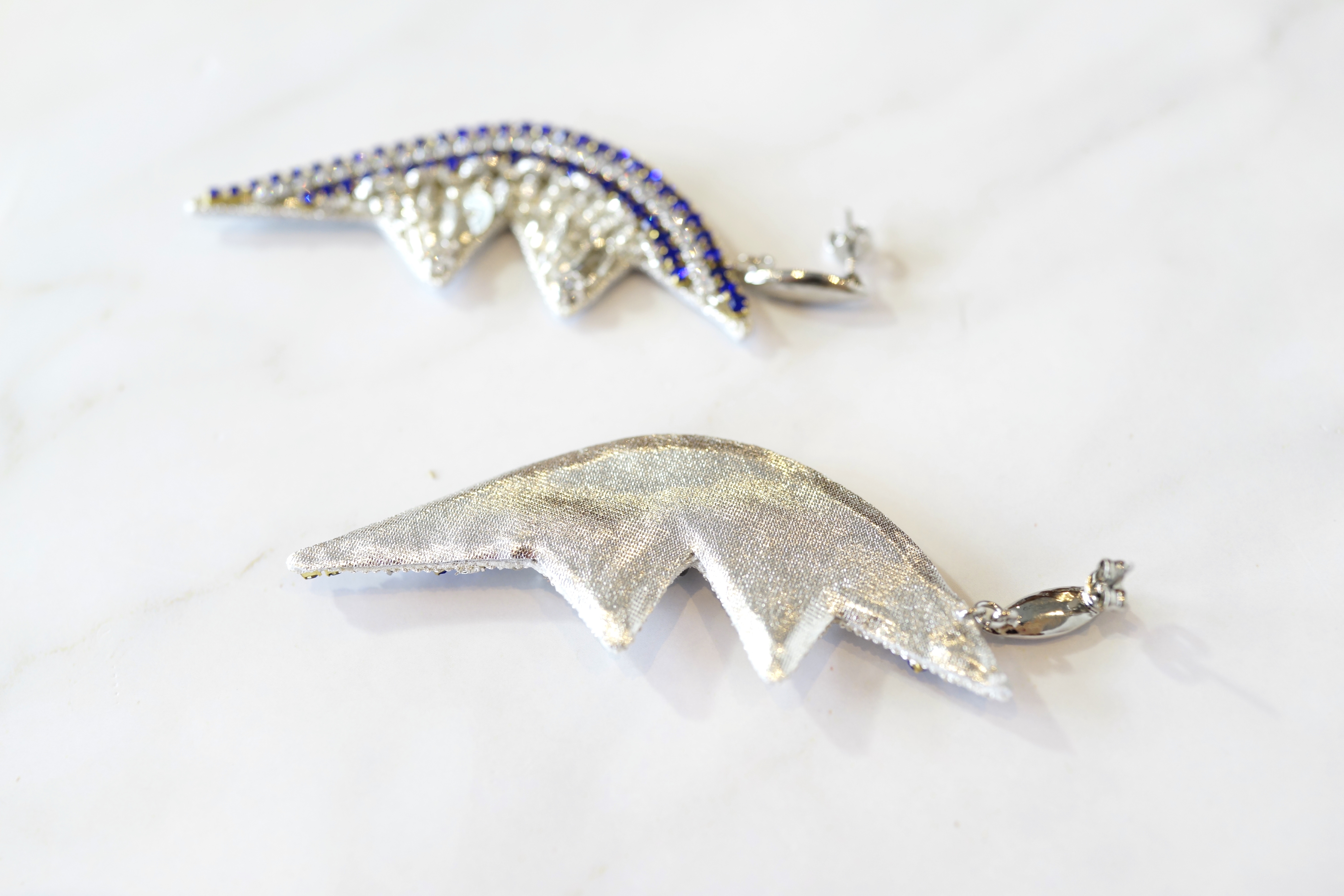 【刺繍ピアス】Piece of debris✴︎ ※イヤリングに変更できます。