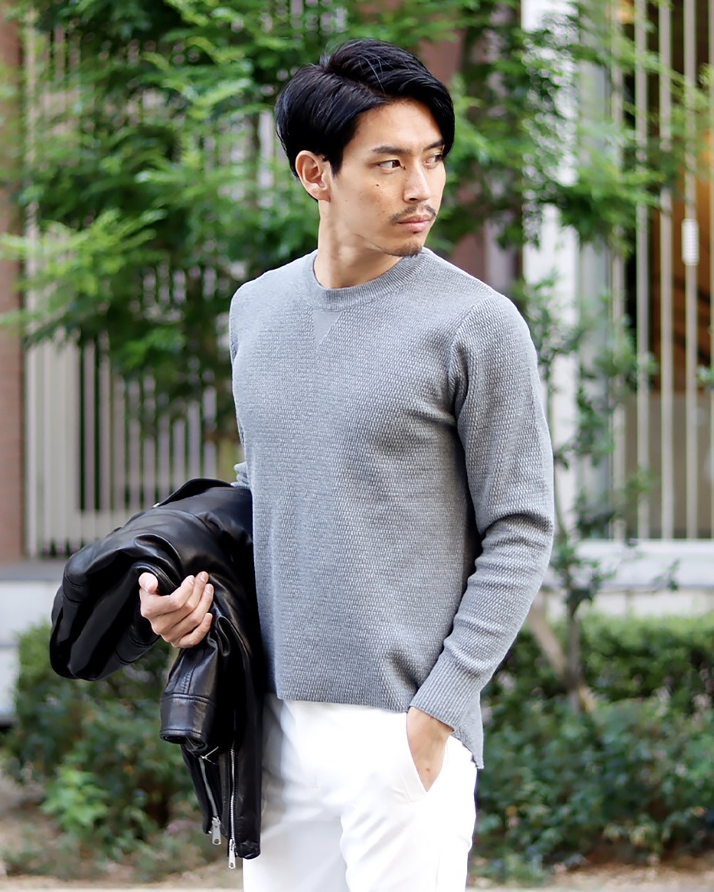 気温17度の服装は?メンズはここから1枚足す