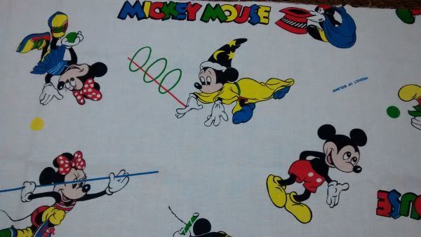 ヴィンテージ ディズニー ファンタジア 魔法使いミッキー マジカルミッキー 生地 レア柄 Vintage Fun Fabric Shop ファンファブ ヴィンテージ ディズニー ファンタジア 魔法使いミッキー マジカルミッキー 生地 レア柄 Vintage Fun Fabric Shop ファンファブ