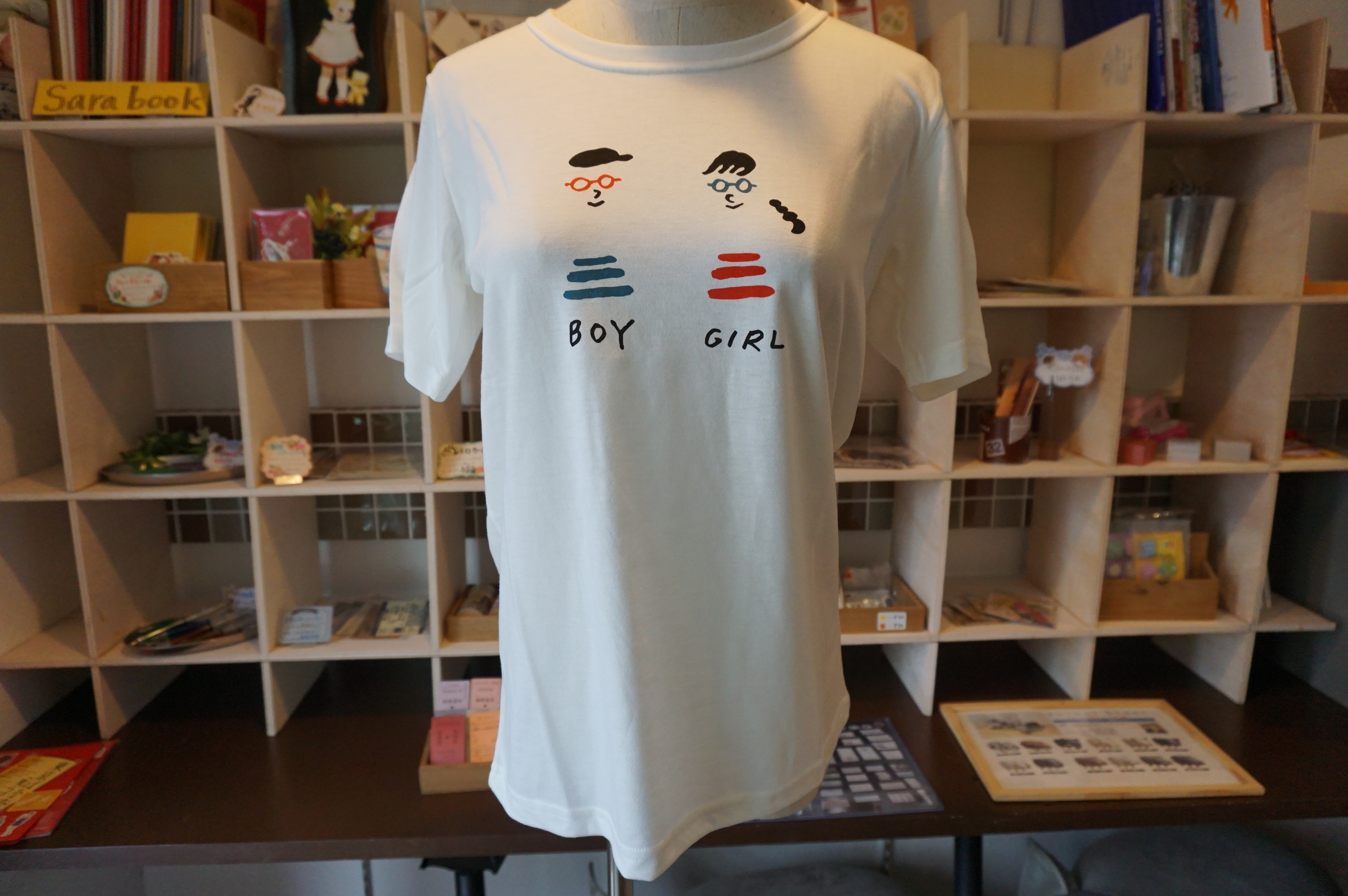 Boy Girl 手書きイラストプリントtシャツ Mocazakka