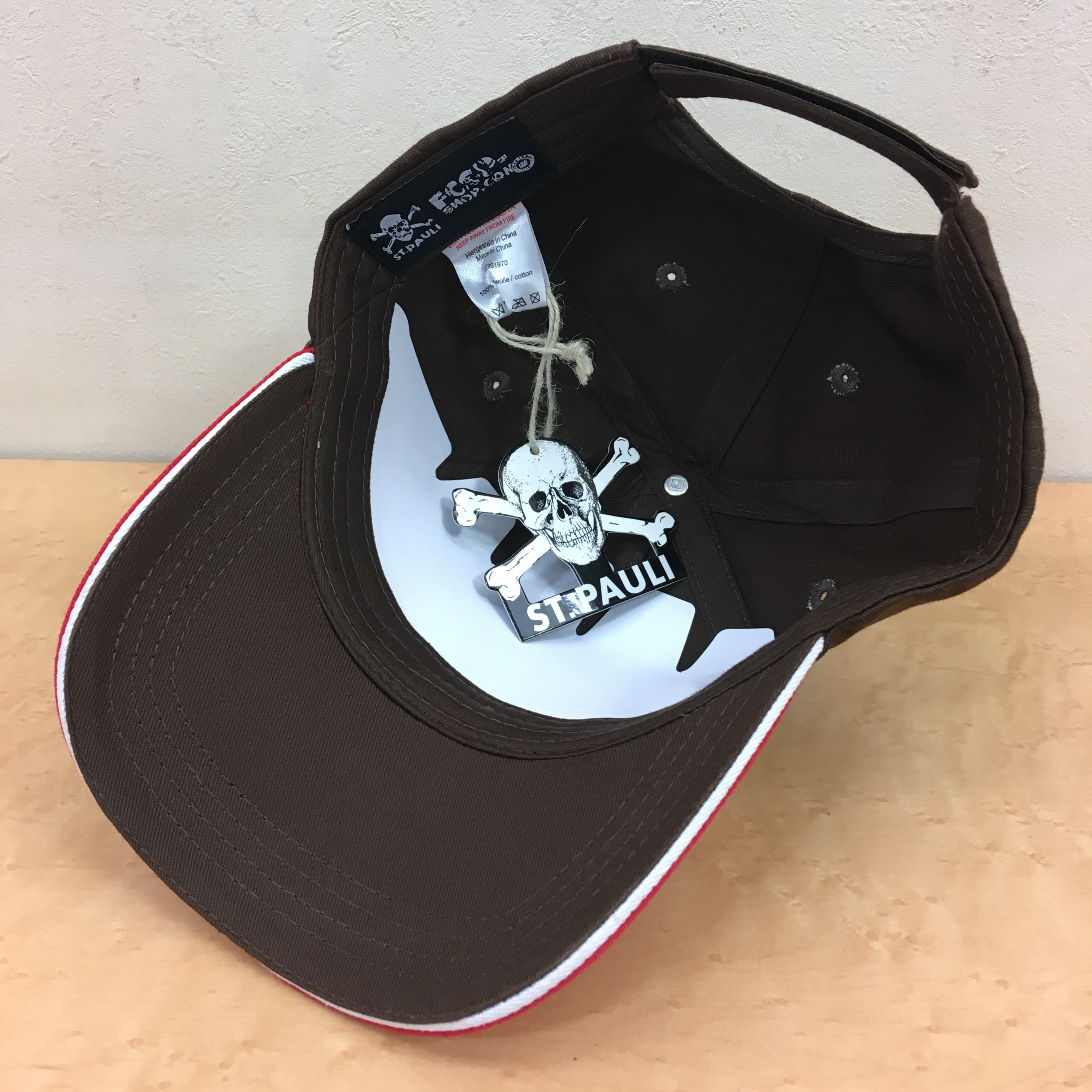 ザンクトパウリ グッズ オリジナルベースボールキャップ Fc St Pauli チームロゴ Freak スポーツウェア通販 海外ブランド 日本国内未入荷 海外直輸入 ザンクトパウリ グッズ オリジナルベースボールキャップ Fc St Pauli チームロゴ Freak スポーツウェア通販 海外ブランド 日本国内未入荷 海外直輸入