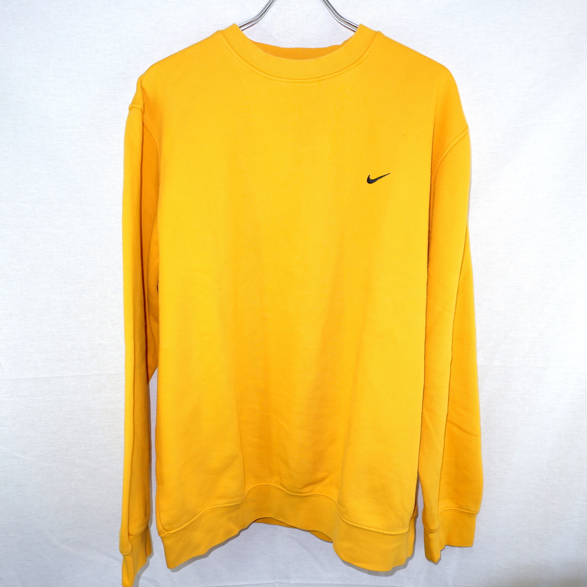 nike yellow crew neck